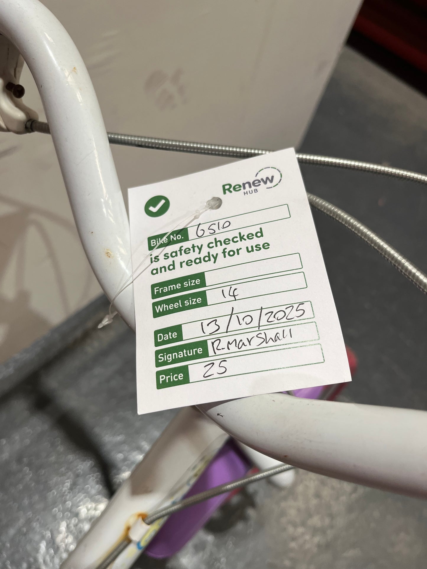 Barbie White 14” Children’s Bike (Pre-Loved)
