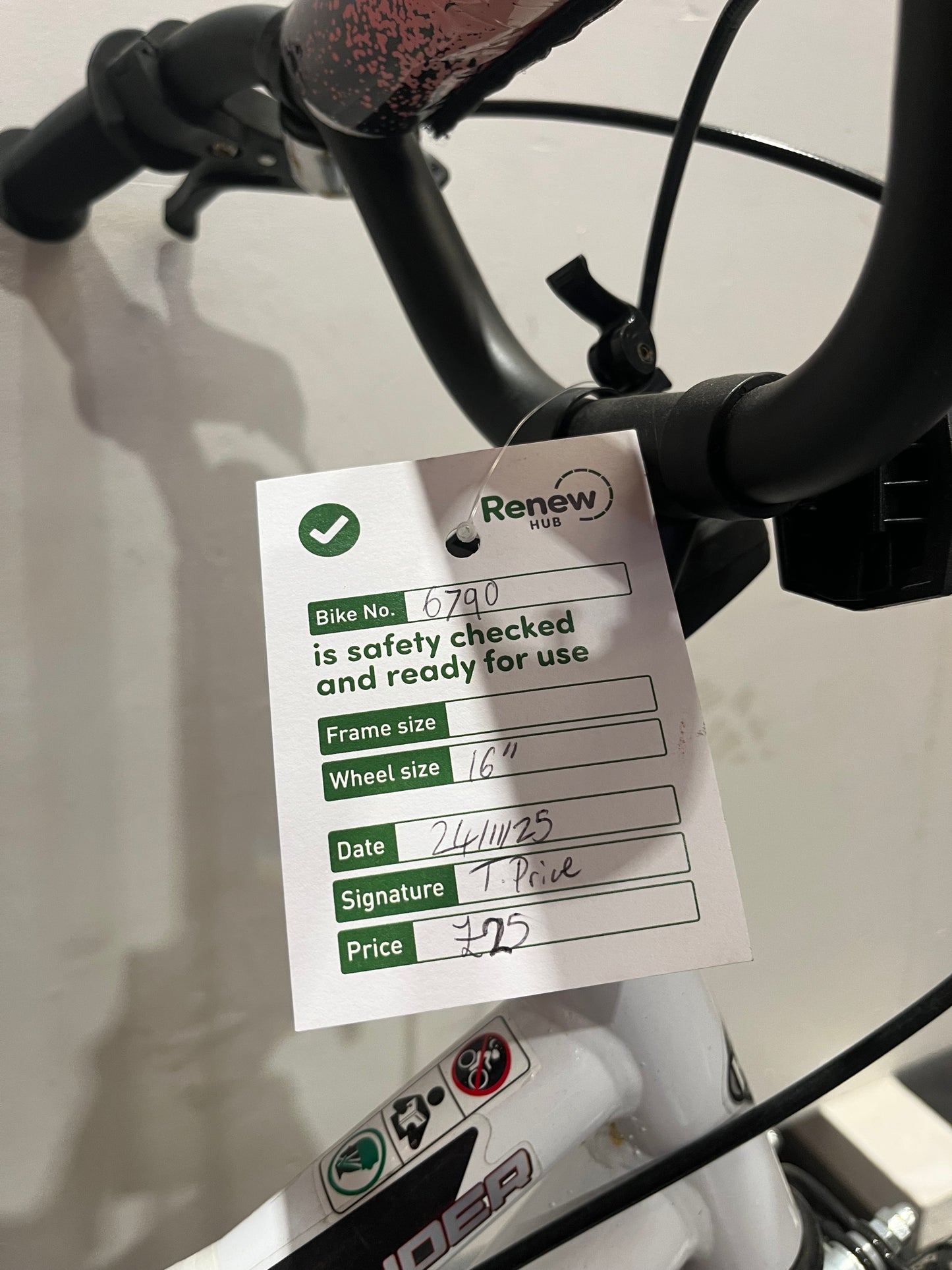 Huffy White 16” Children’s Bike (Pre-Loved)