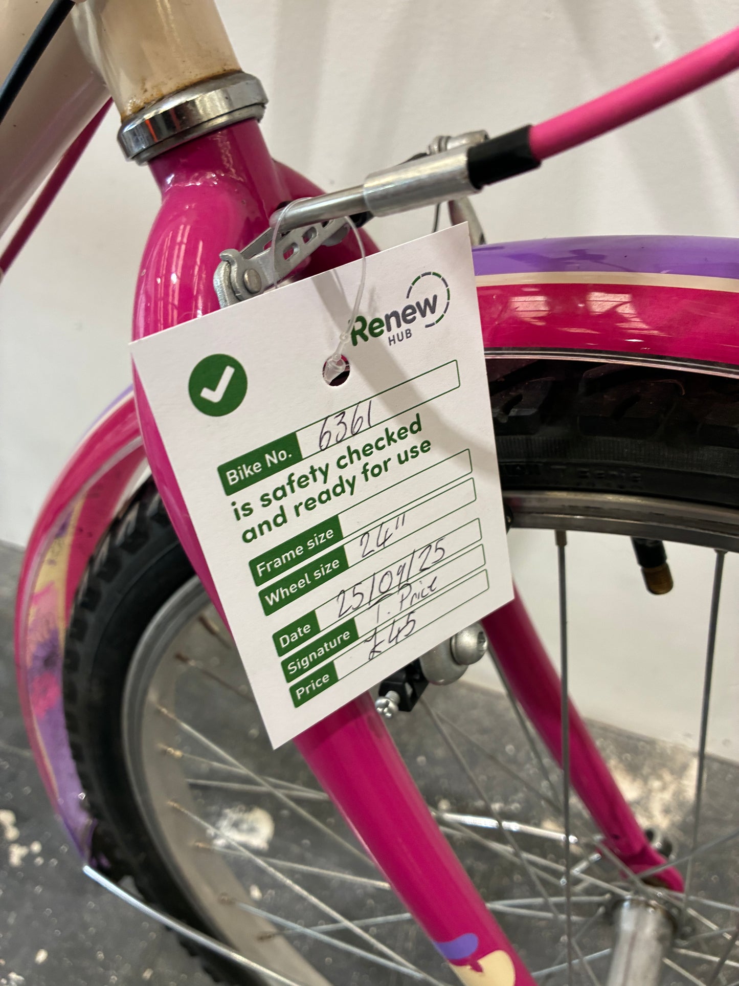 B-Twin Nature 24” Bike (Pre-loved)