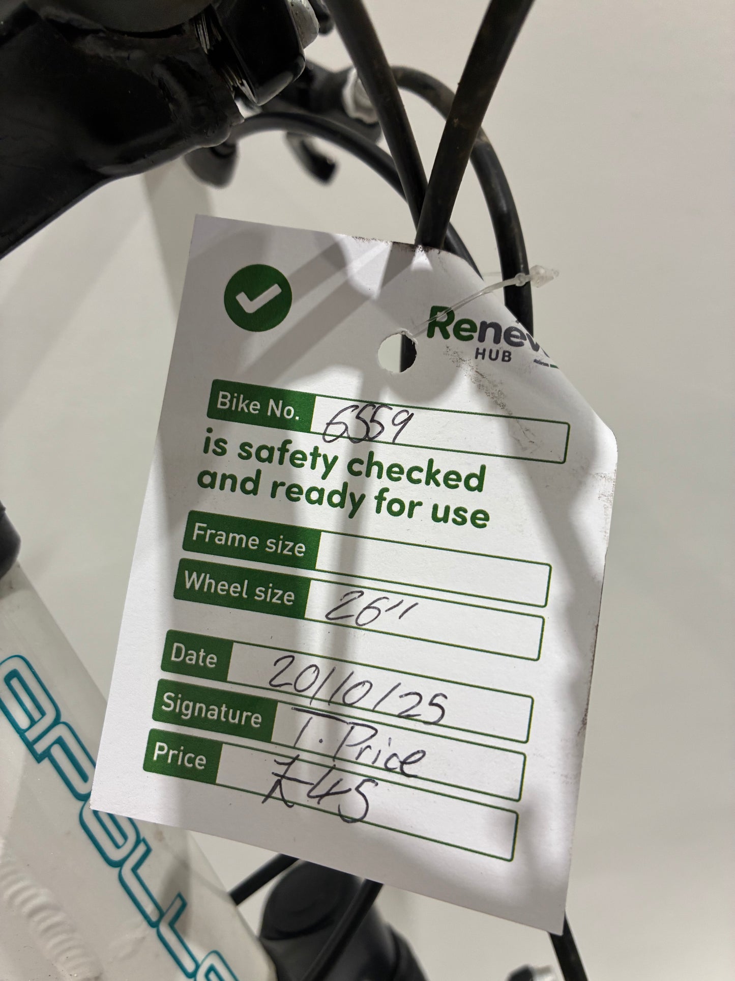 Apollo Twilight 26” Women’s Mountain Bike (Pre-loved)