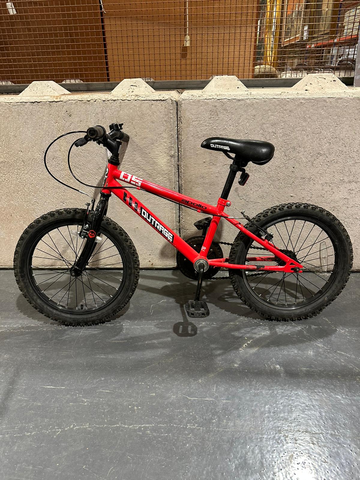 Apollo sales bike red