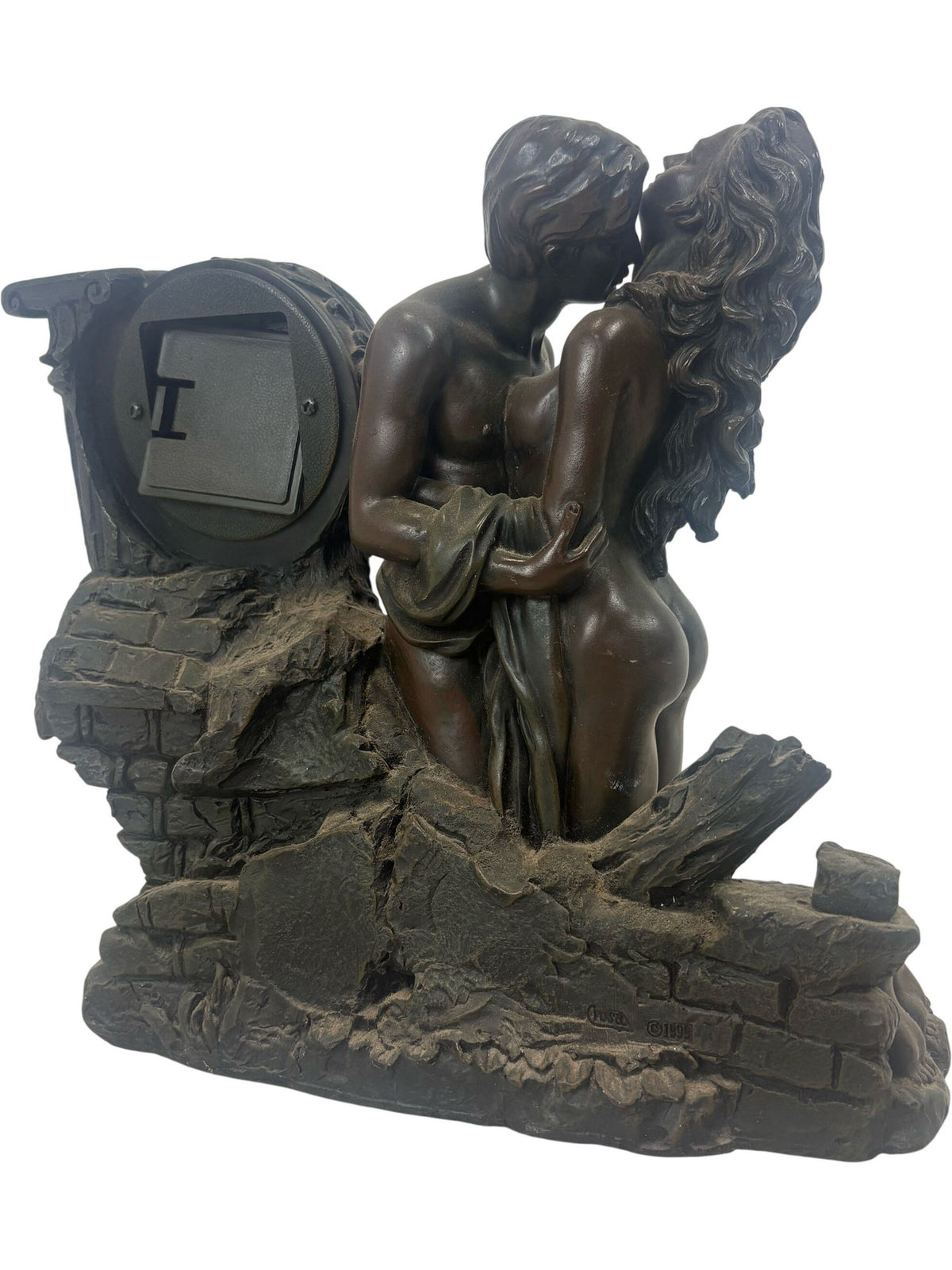 Windsor Quartz Mantel Clock Romantic Sculpture Design (Pre-Loved)