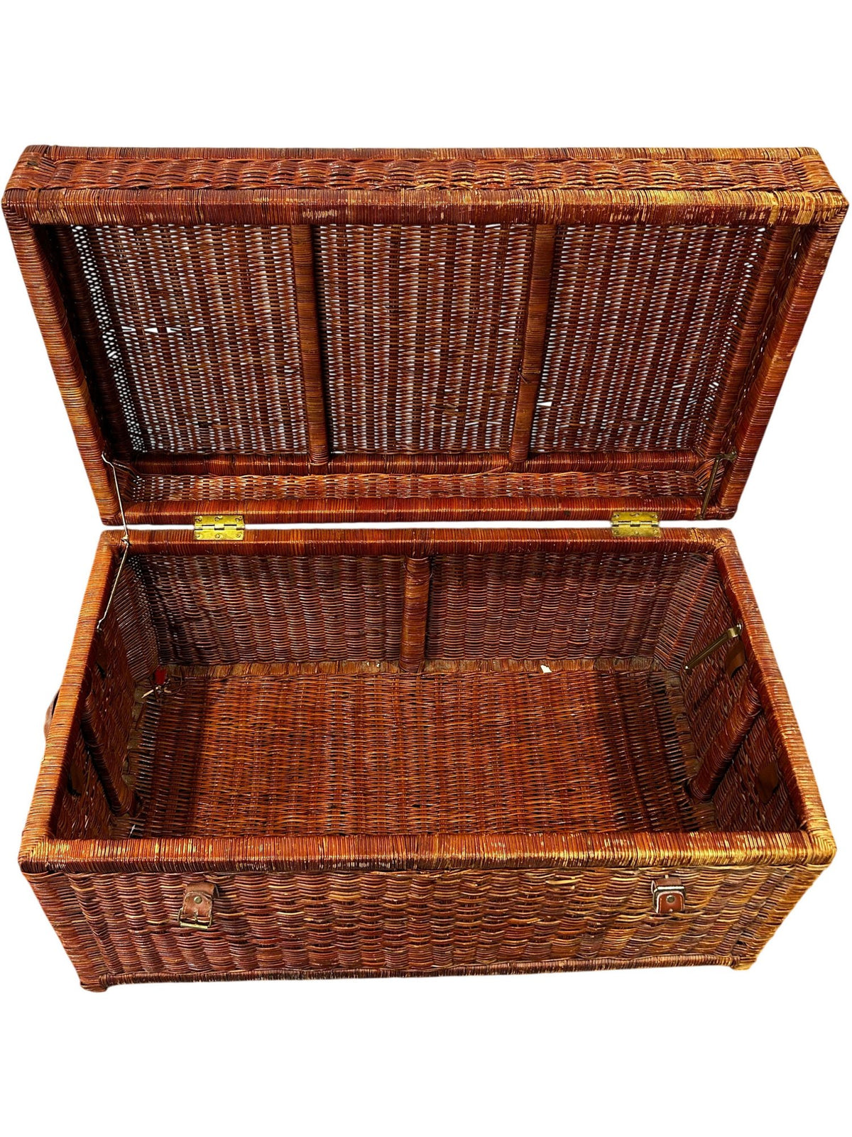 Large Wicker Storage Chest Rattan Trunk Basket with Handles 90cm (Pre-Loved)