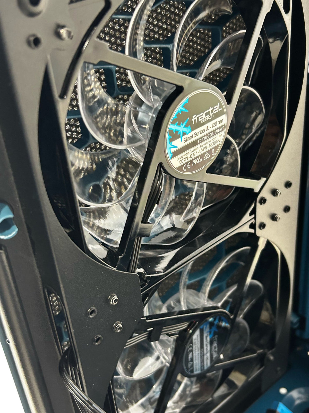 Fractal Design Core 2300 Blue Mid Tower PC Case with Dual Fans (Pre-Loved)