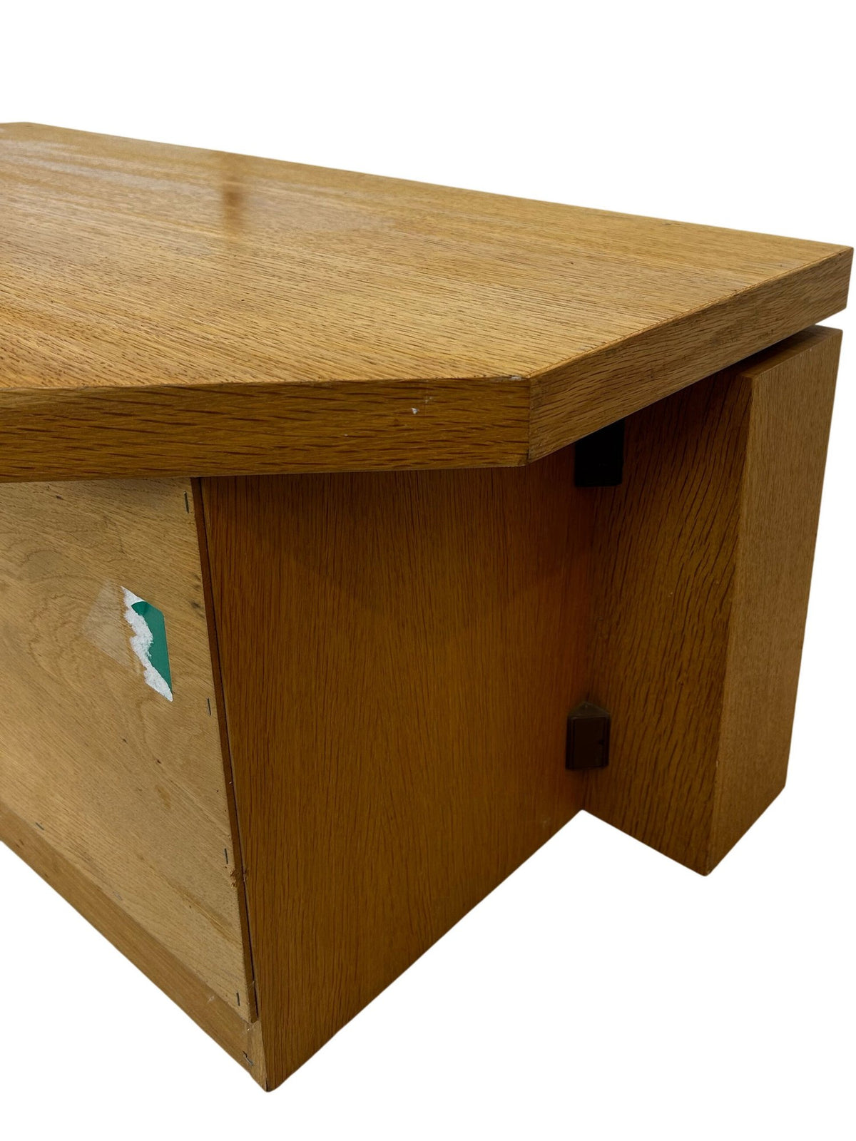 Oak Effect Corner TV Stand Media Unit Open Shelf Storage 95cm (Pre-Loved)