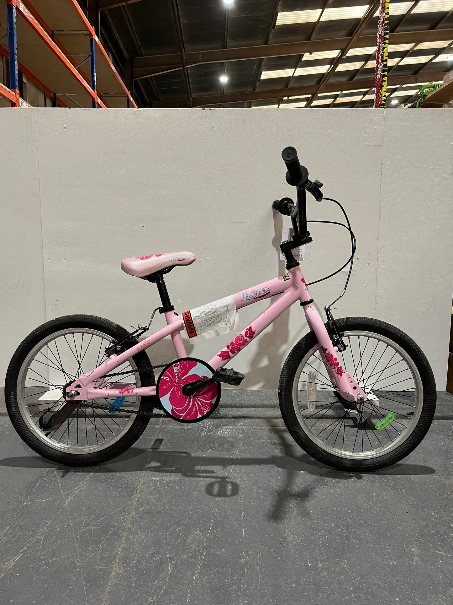 Apollo Kinx 18" Children's Bike (Pre-Loved)