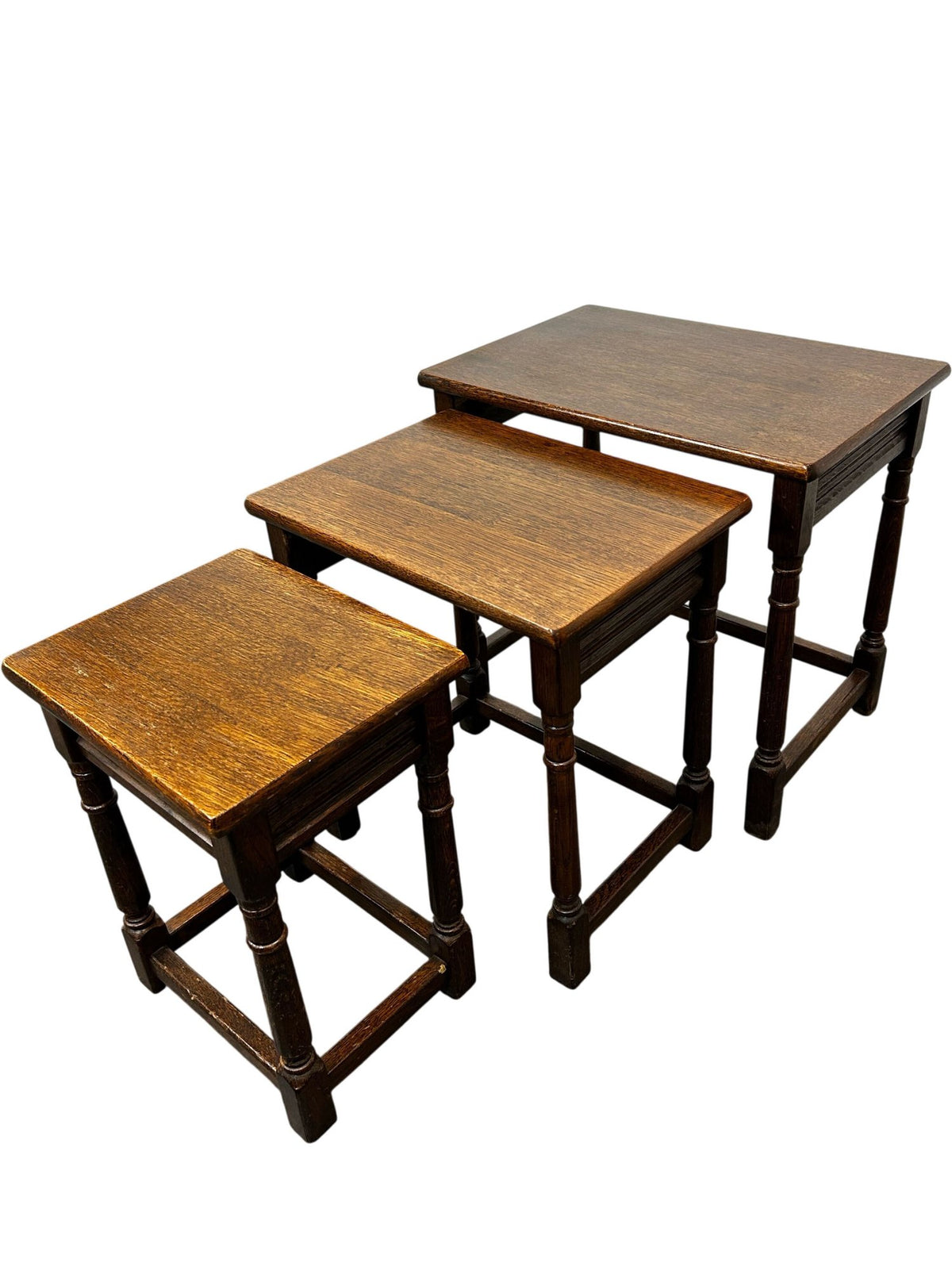 Nest of 3 Wooden Side Tables with Turned Legs Dark Traditional (Pre-Loved)