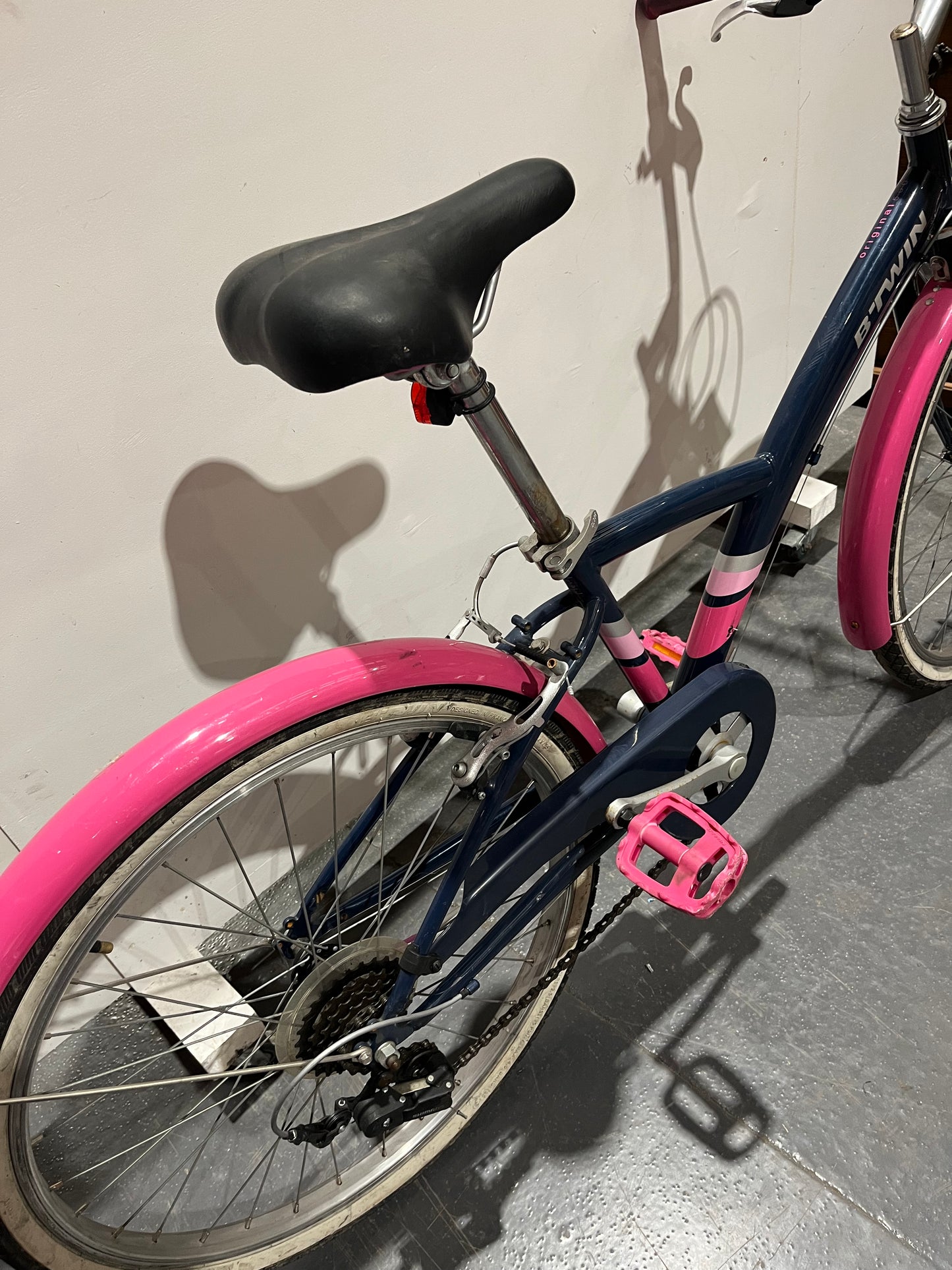 BTWIN Navy Pink 24” Bike (Pre-Loved)