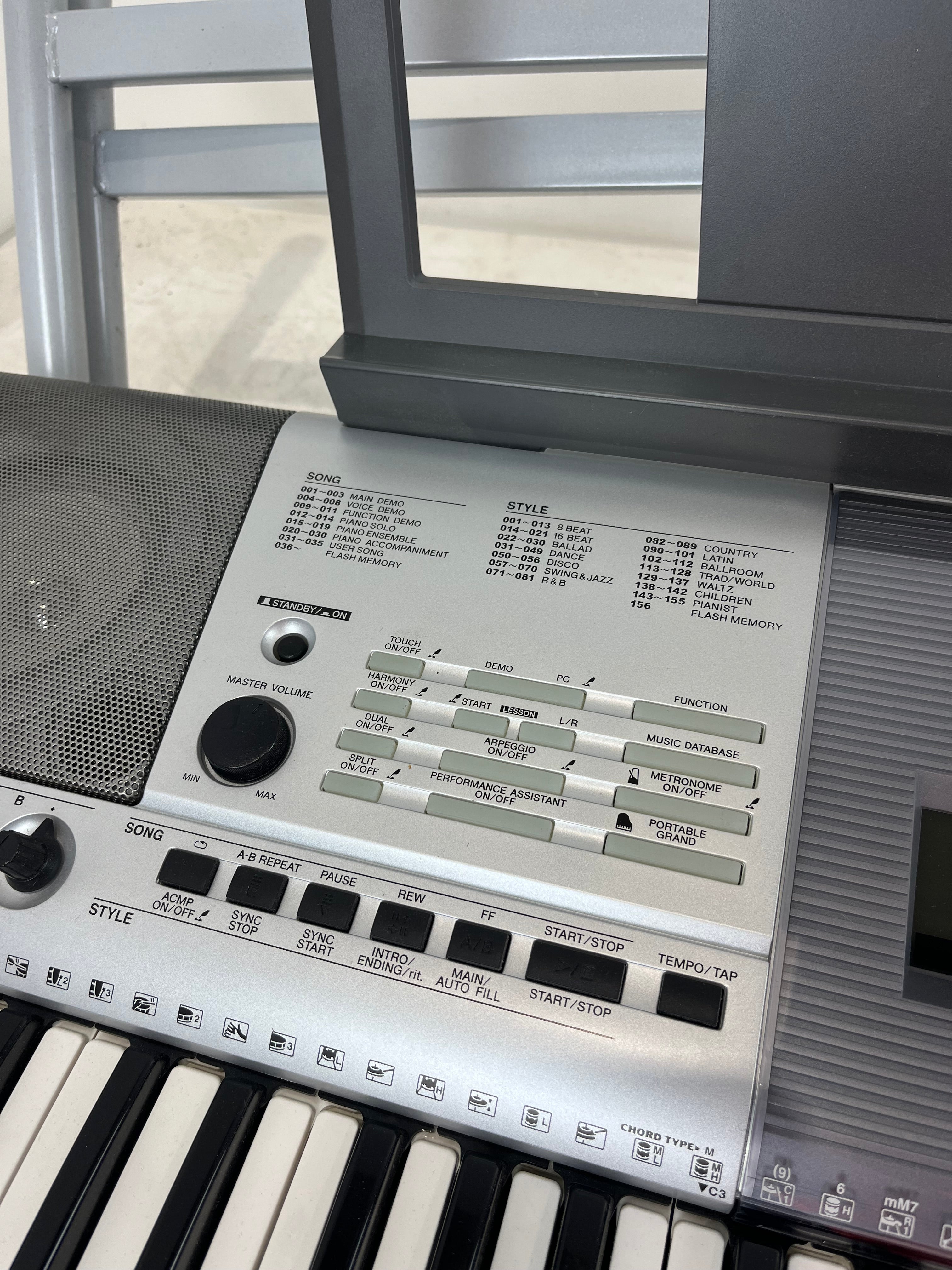 Yamaha PSR-E403 Portable Keyboard (Pre-Loved) – Renew Greater
