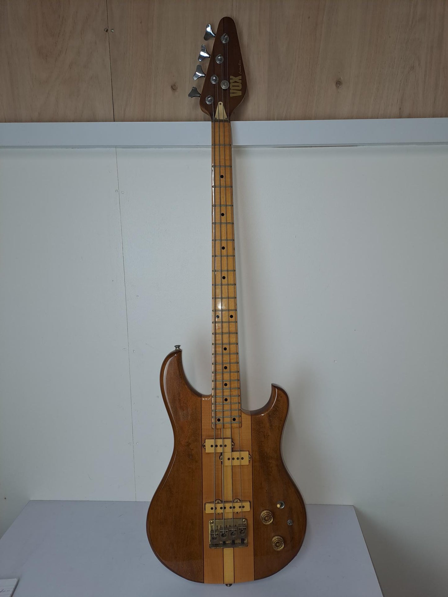 Vox Custom Bass Guitar (Pre-loved)