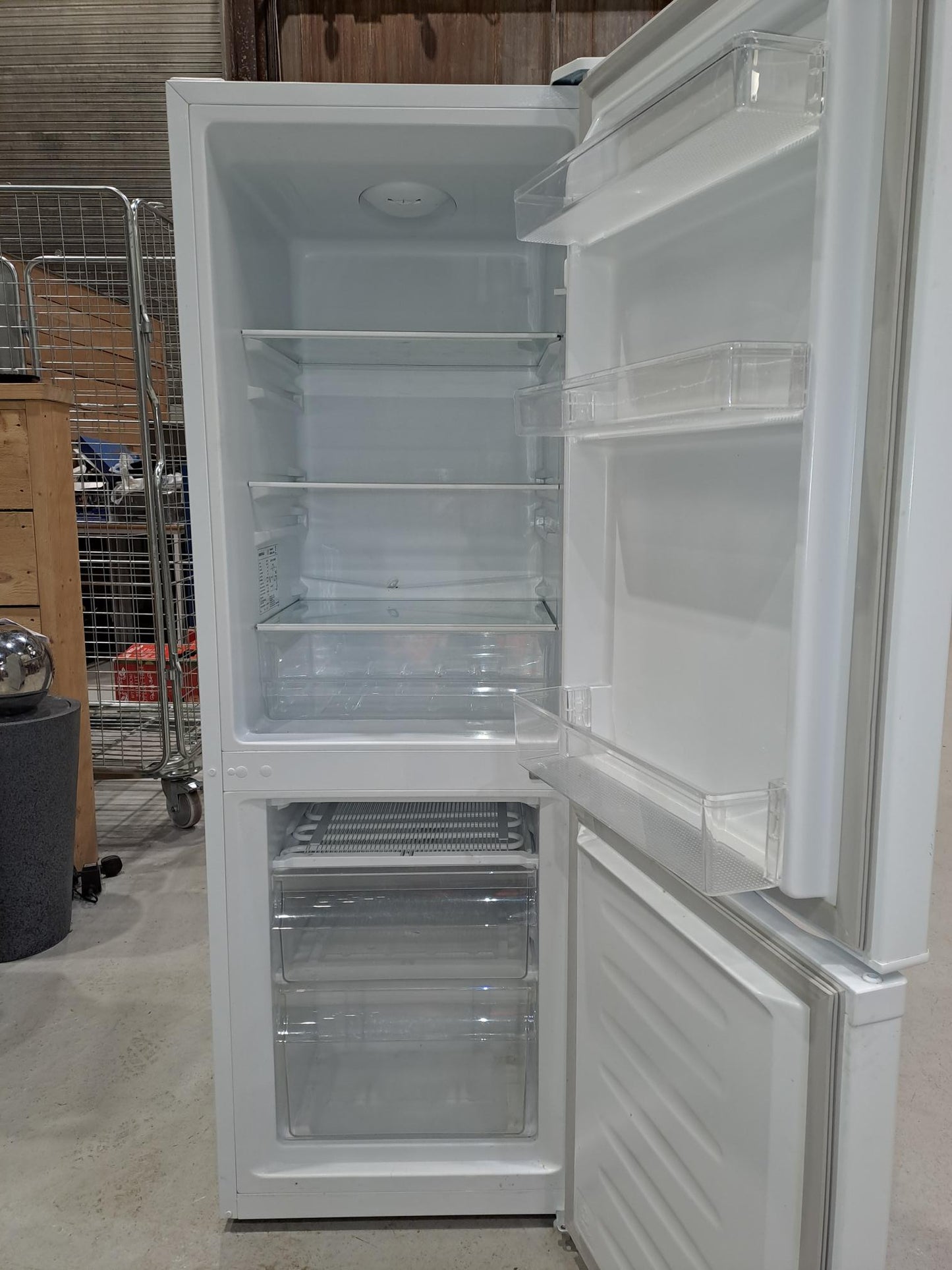 Essentials Fridge Freezer C50BW16 (Pre-loved)