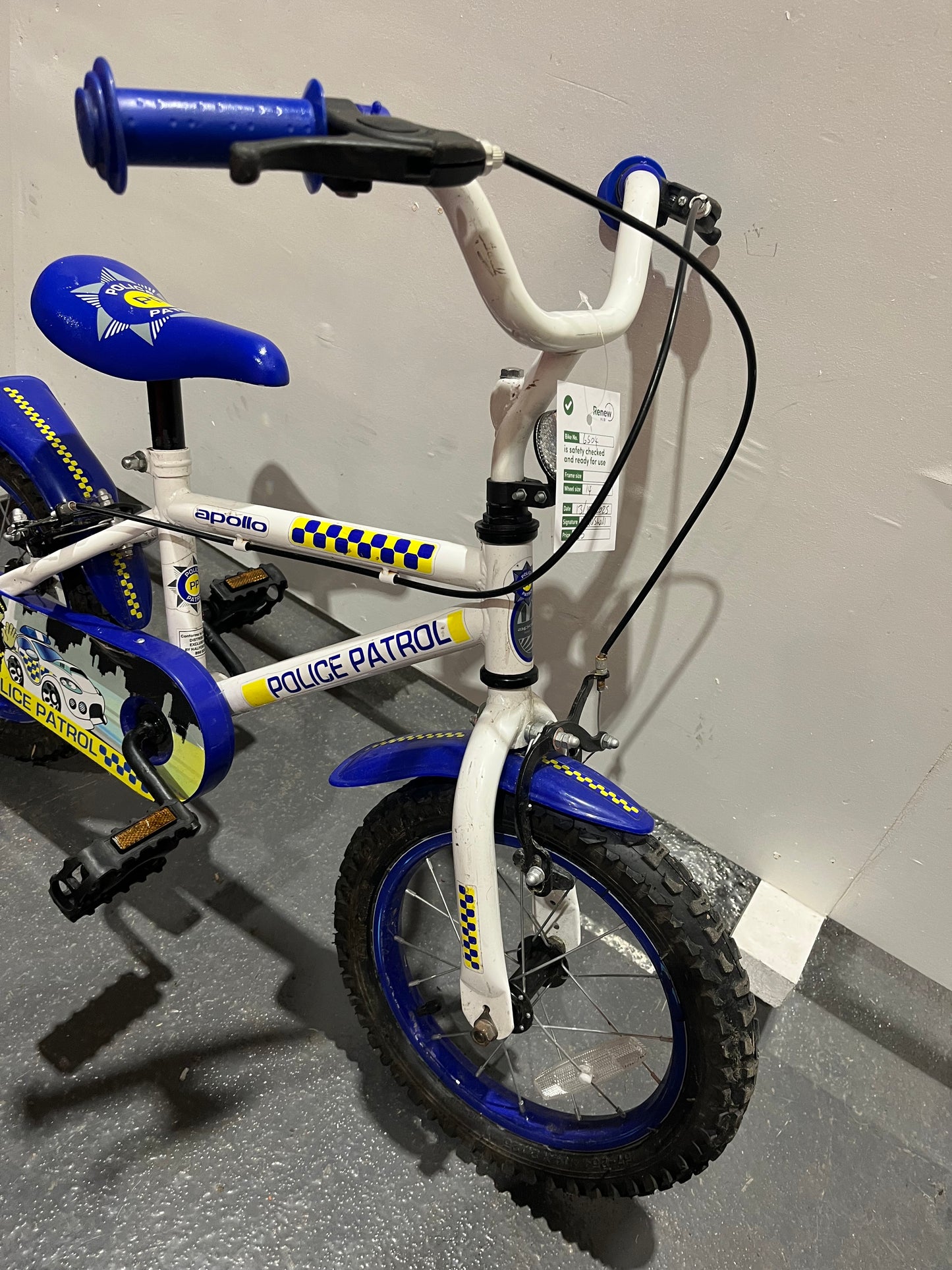 Apollo Police Patrol White Blue 14” Children’s Bike (Pre-Loved)