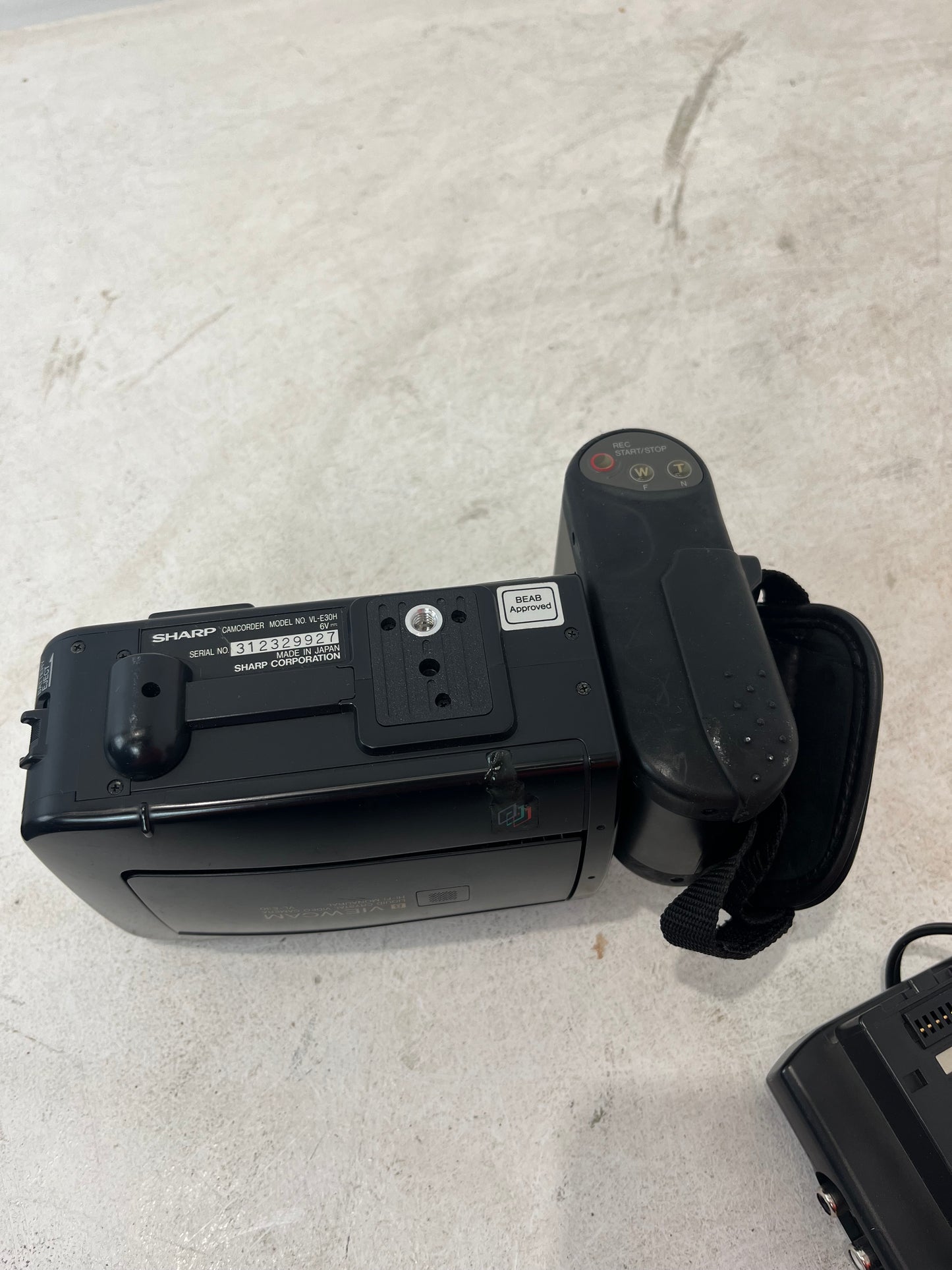 Sharp 8 Viewcam VL-E30H Video Camera Camcorder (Pre-Loved)