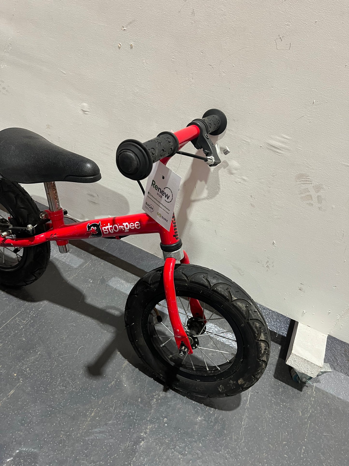 Stompee Red 12” Children’s Balance Bike (Pre-Loved)
