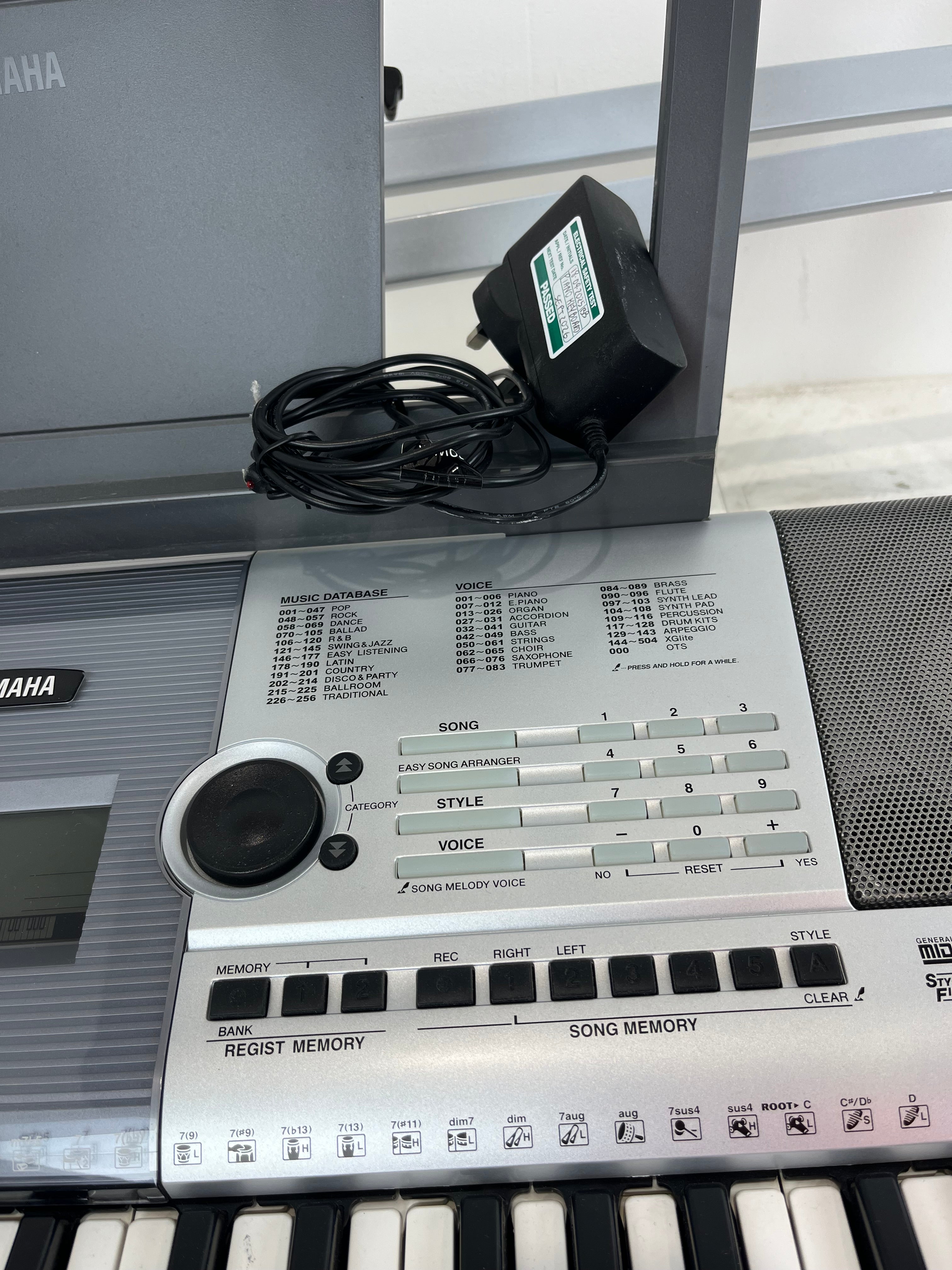 Yamaha PSR-E403 Portable Keyboard (Pre-Loved) – Renew Greater