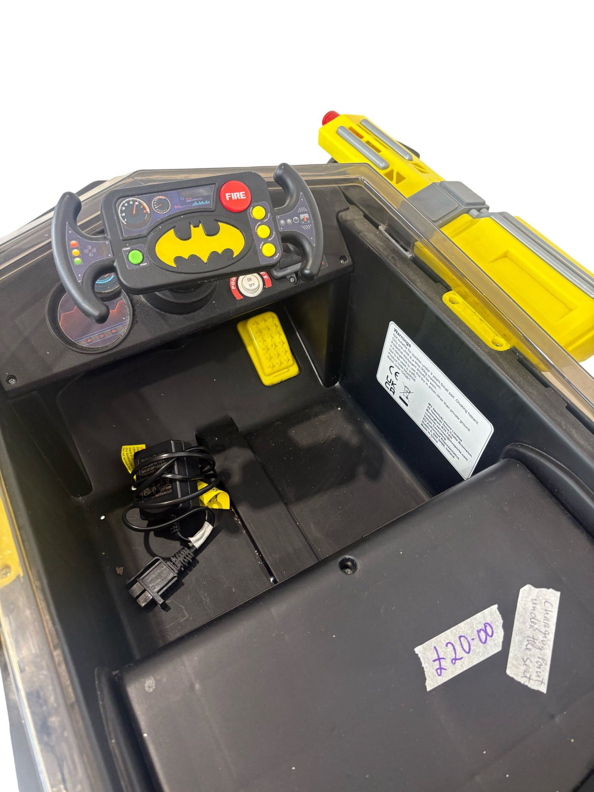 Batman Ride-On Car Batmobile Design 100cm (Pre-Loved)