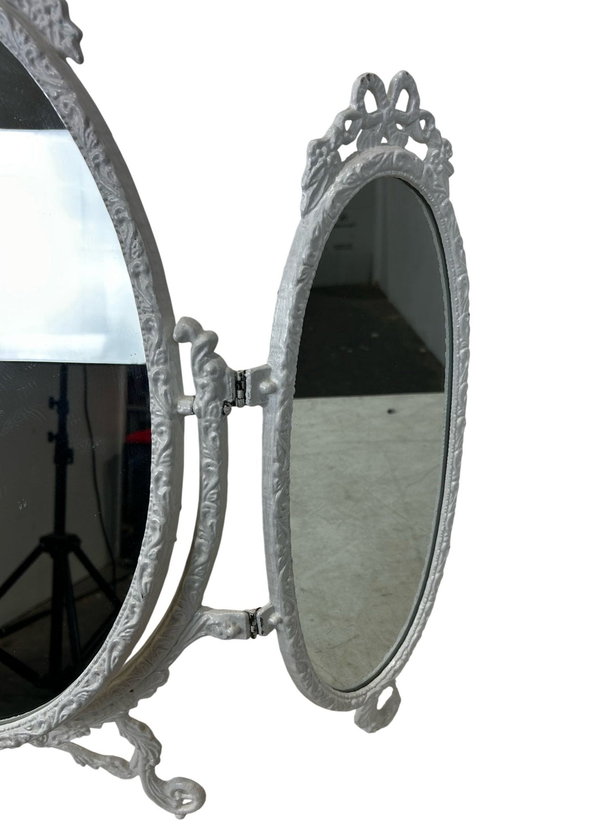 Vintage Triple Oval Vanity Dressing Table Mirror Ornate White Frame (Pre-Loved)