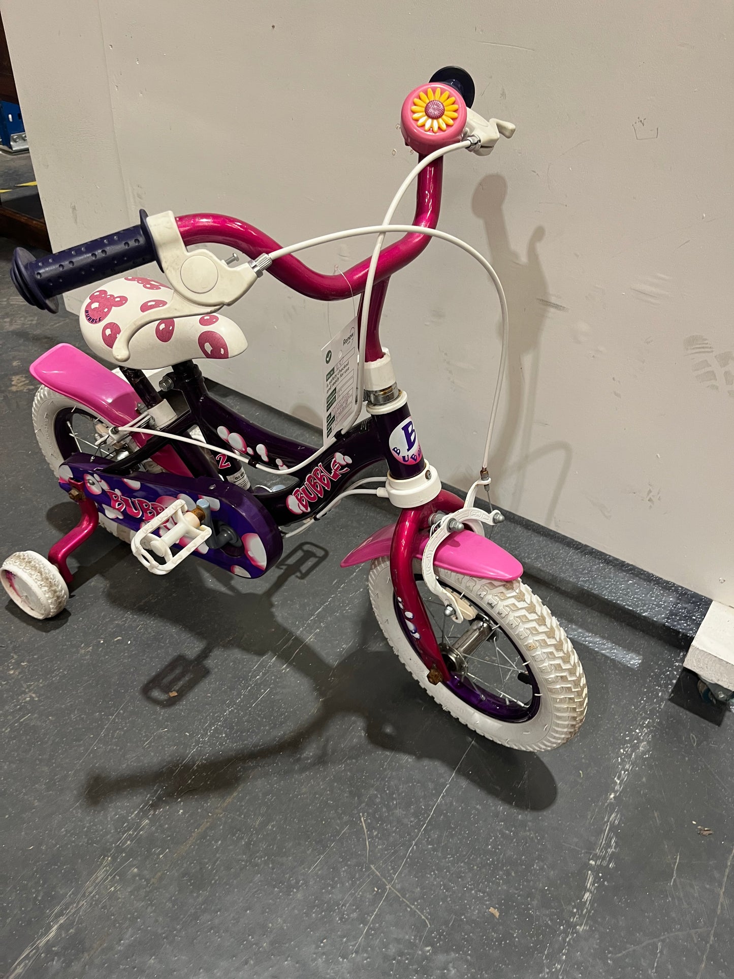 Bubble Purple 12” Children’s Bike With Stabilisers (Pre-Loved)