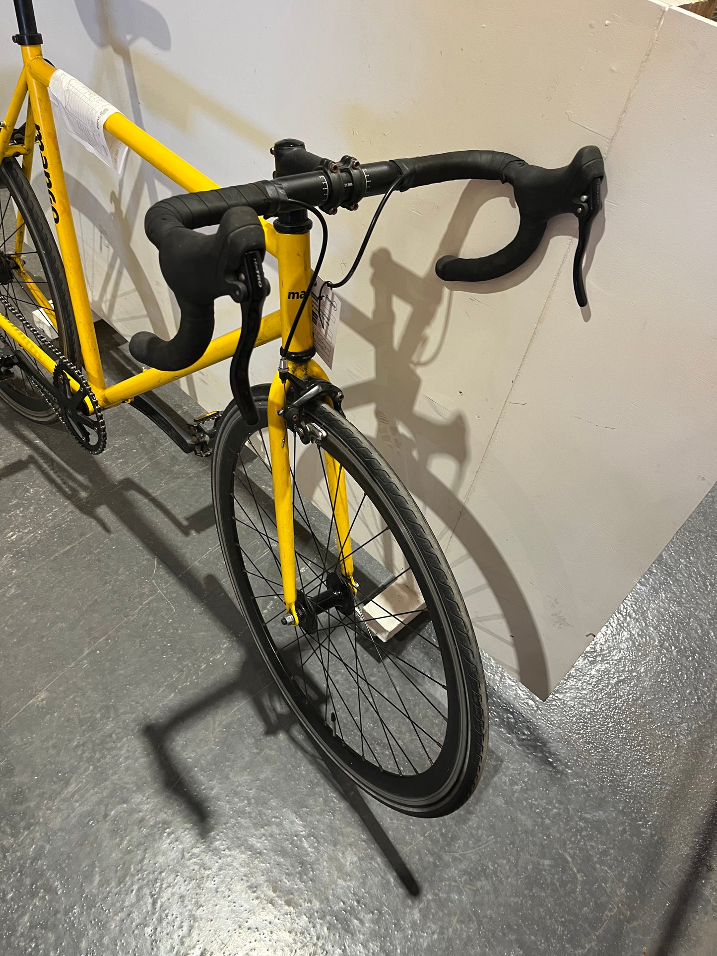 Mango Yellow 700c Road Bike (Pre-Loved)