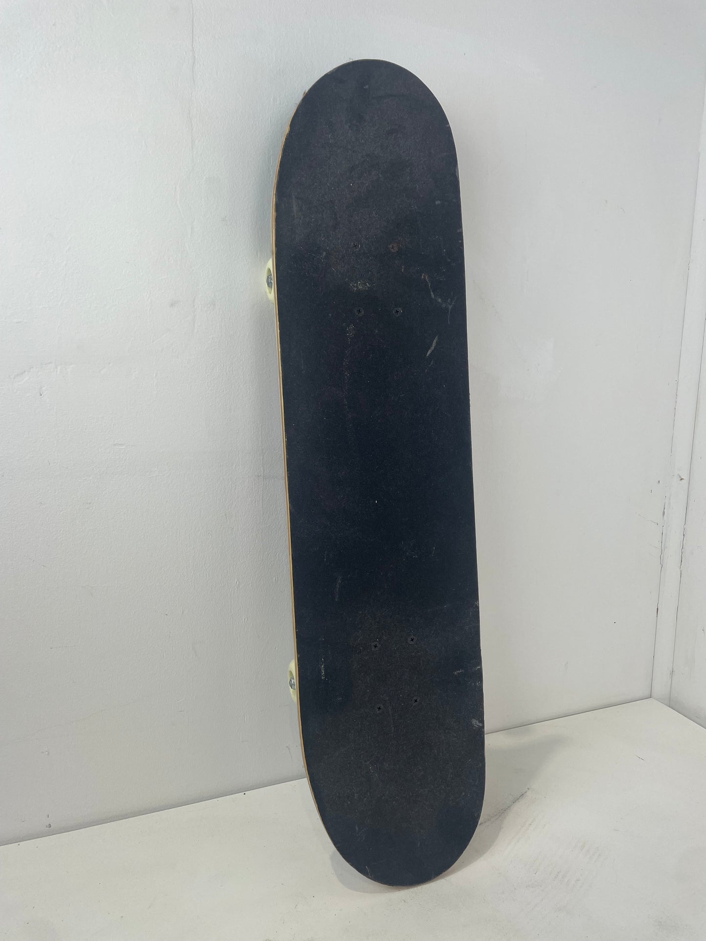 Skateboard (Pre-Loved)