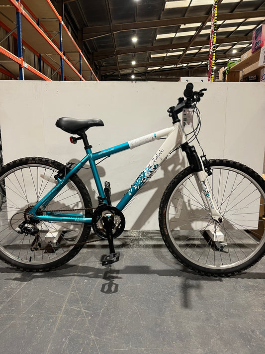 Apollo Twilight White Turquoise 26” Bike (Pre-Loved)