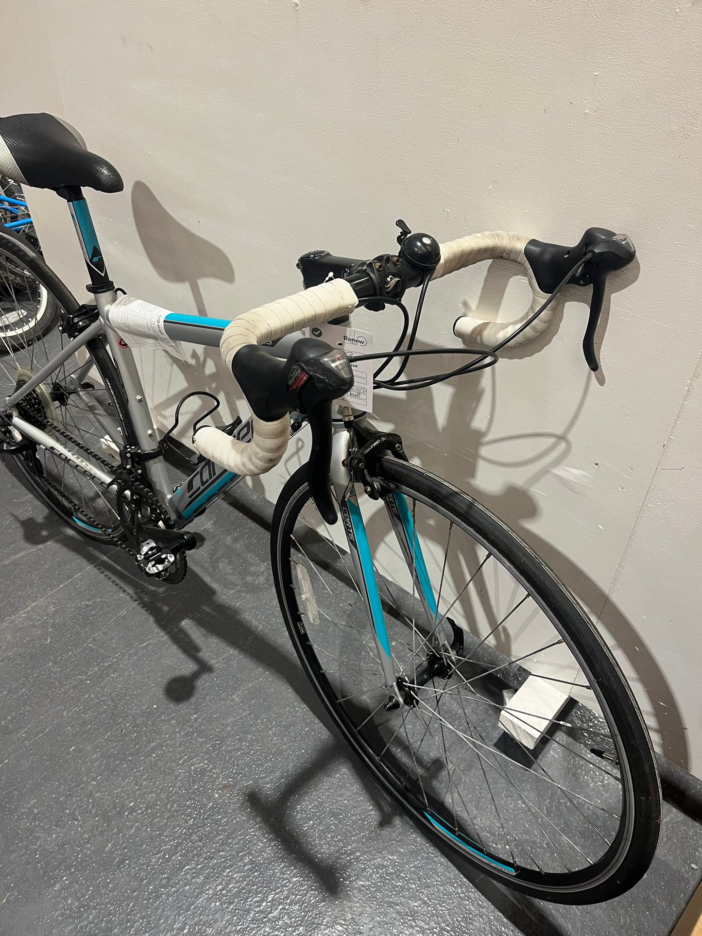 Carrero Zelos 700c Road Bike (Pre-Loved)