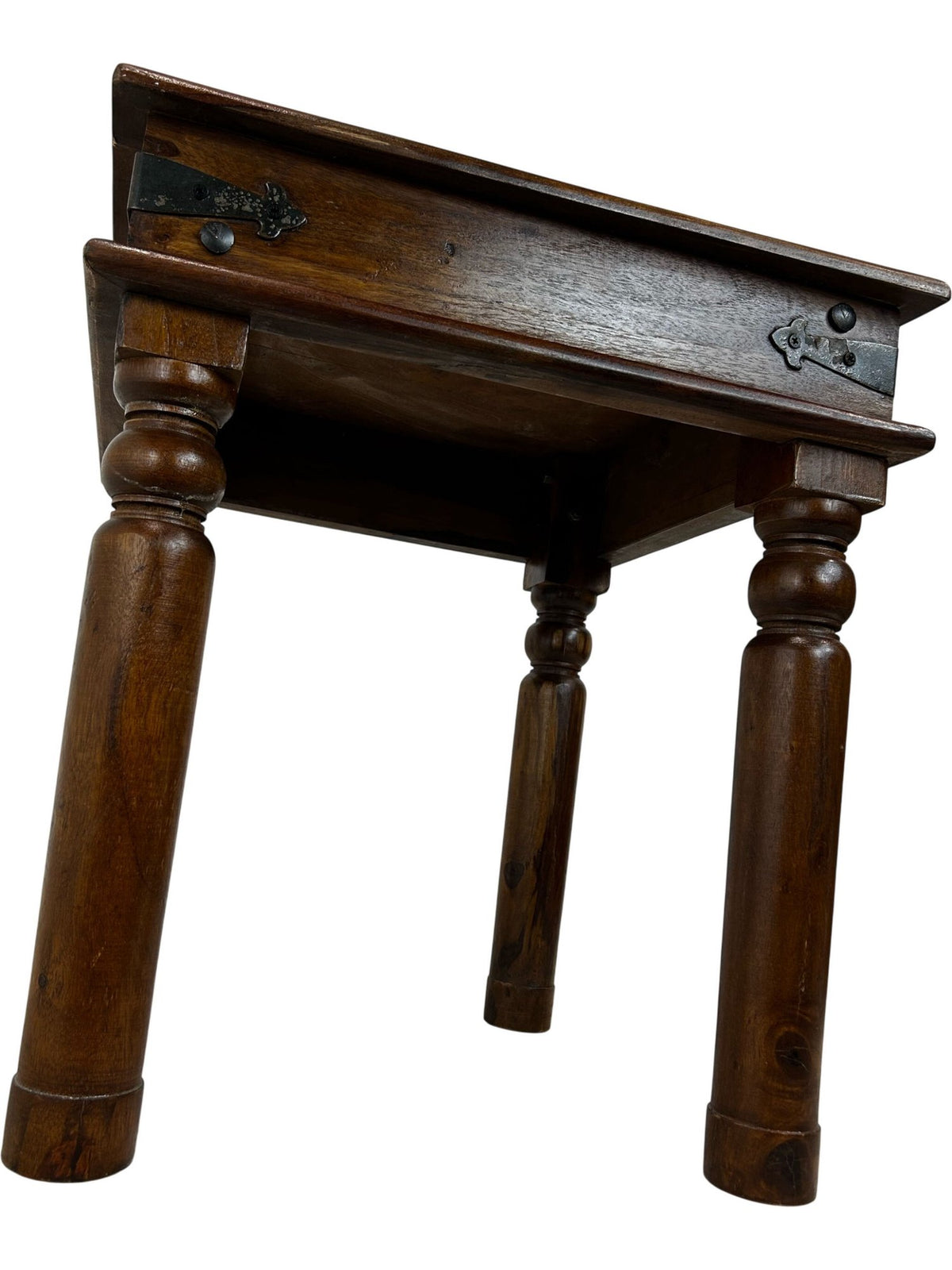 Vintage Style Wooden Side Table Oak Finish Turned Legs Accent (Pre-Loved)