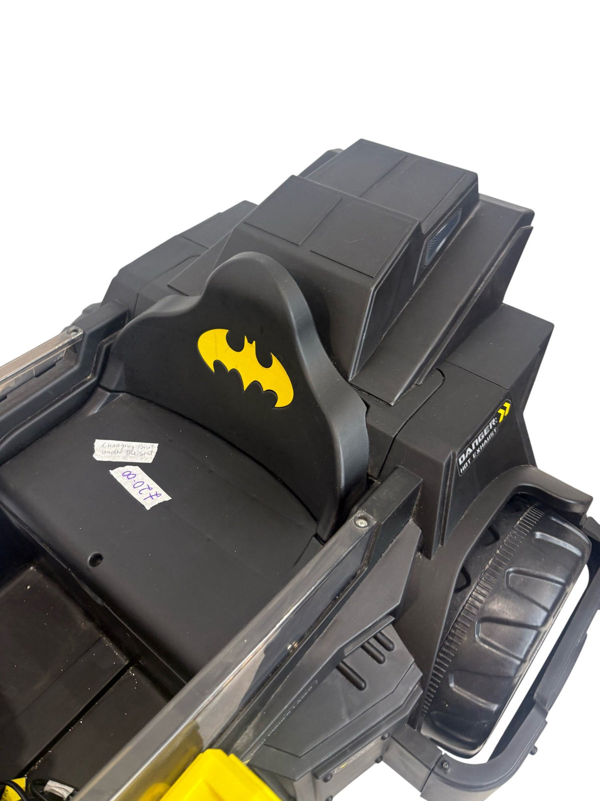 Batman Ride-On Car Batmobile Design 100cm (Pre-Loved)