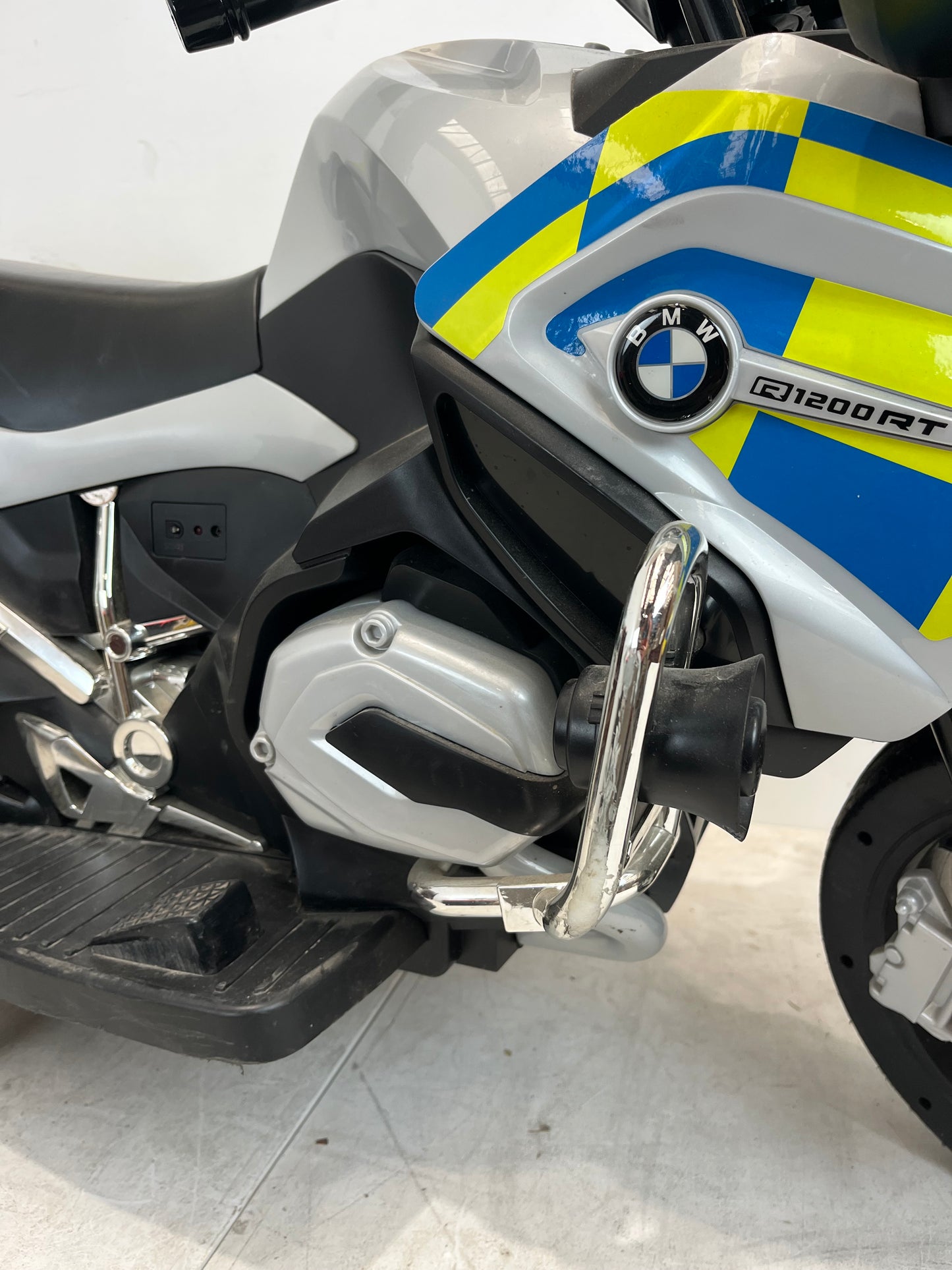 BMW R1200 Electric Ride-On Police Motorcycle (Pre-Loved)
