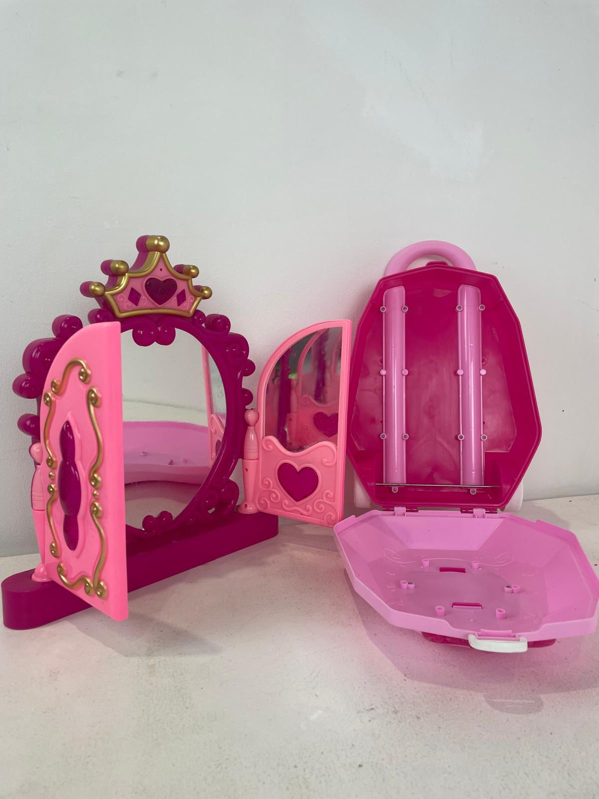 Princess Pink Suitcase & Dressing Table Mirror (Pre-loved)