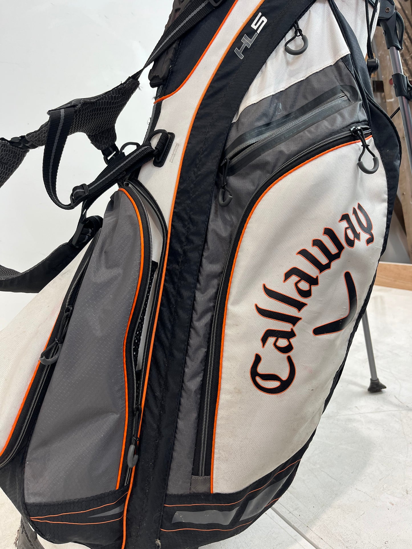Callaway White And Black Golf Stand Bag (Pre-loved)