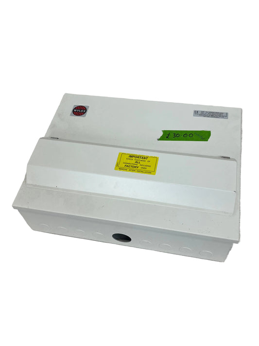 Wylex Metal Consumer Unit (Pre-Loved)