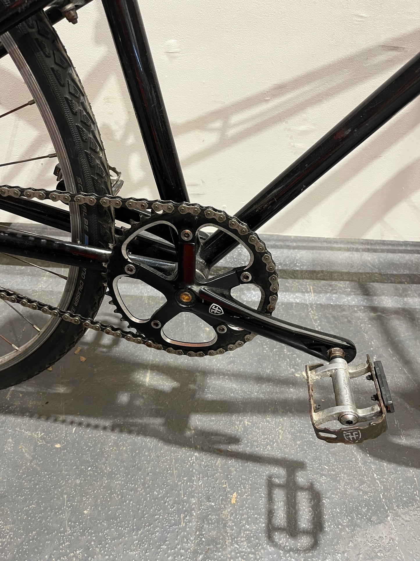 Foffa Black 700c Hybrid Bike (Pre-Loved)