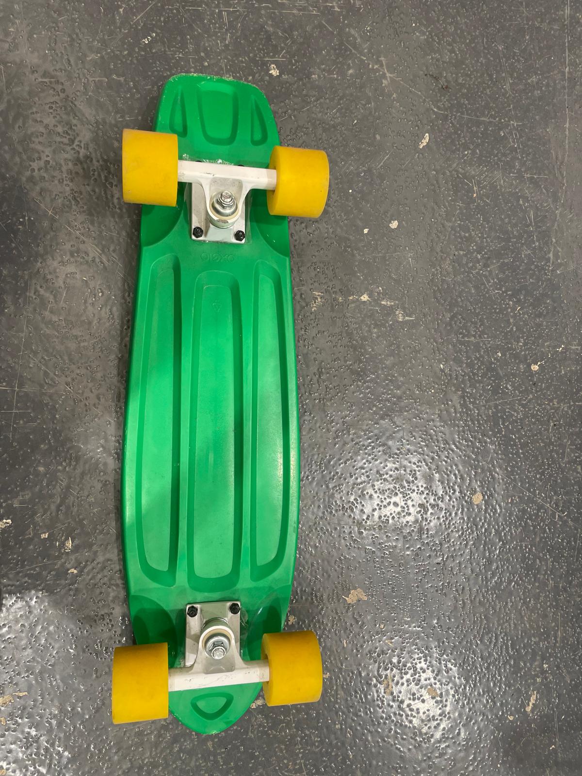 Green Skateboard (Pre-loved)