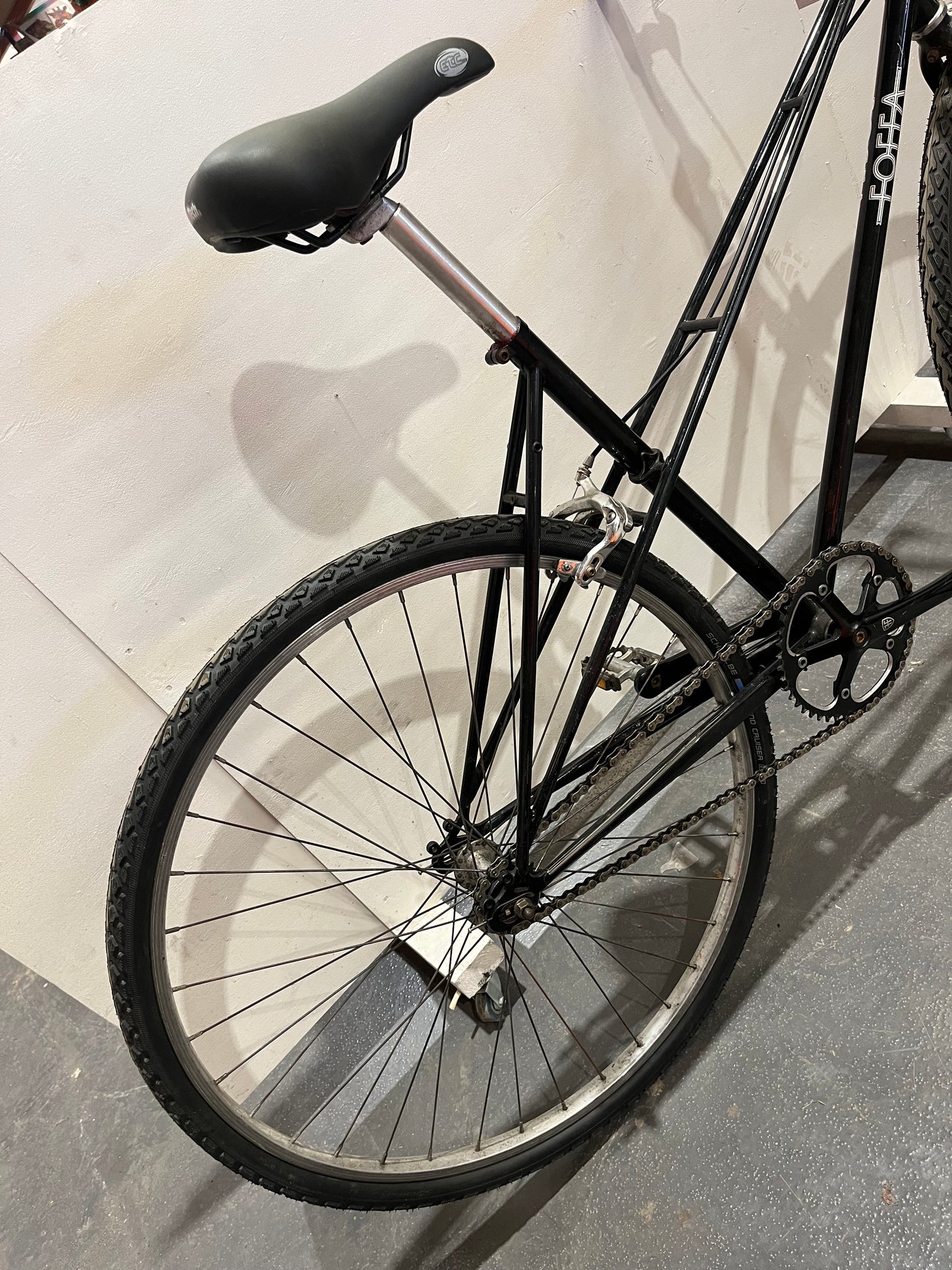 Foffa Black 700c Hybrid Bike (Pre-Loved)