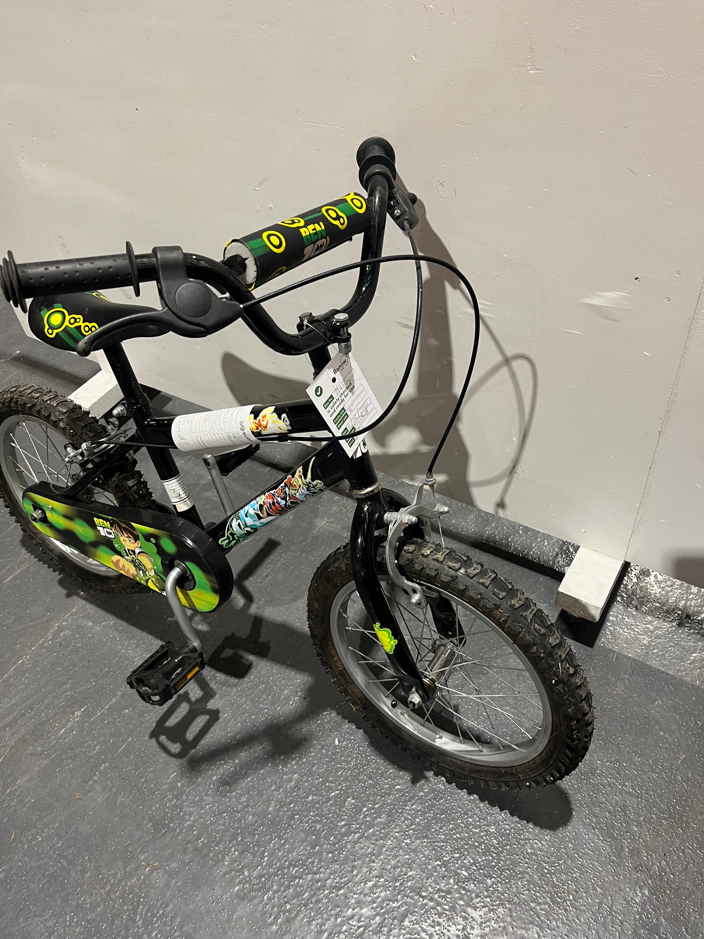 Ben 10 Black 16” Children’s Bike (Pre-Loved)