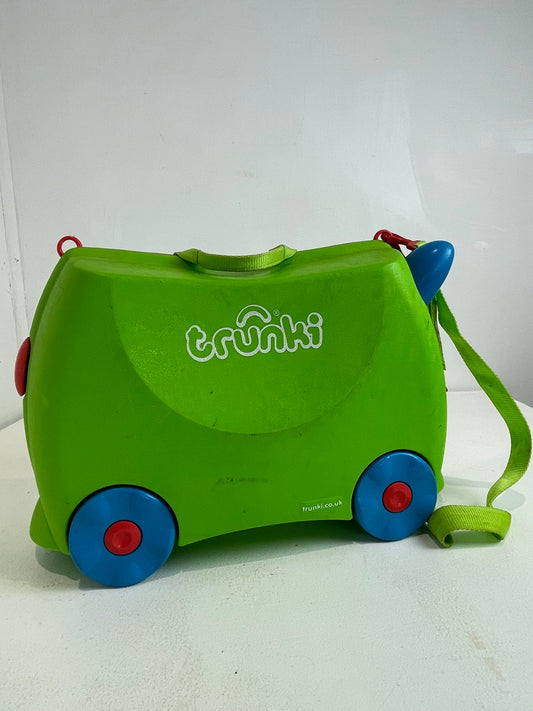 Children’s Green Trunki (Pre-loved)