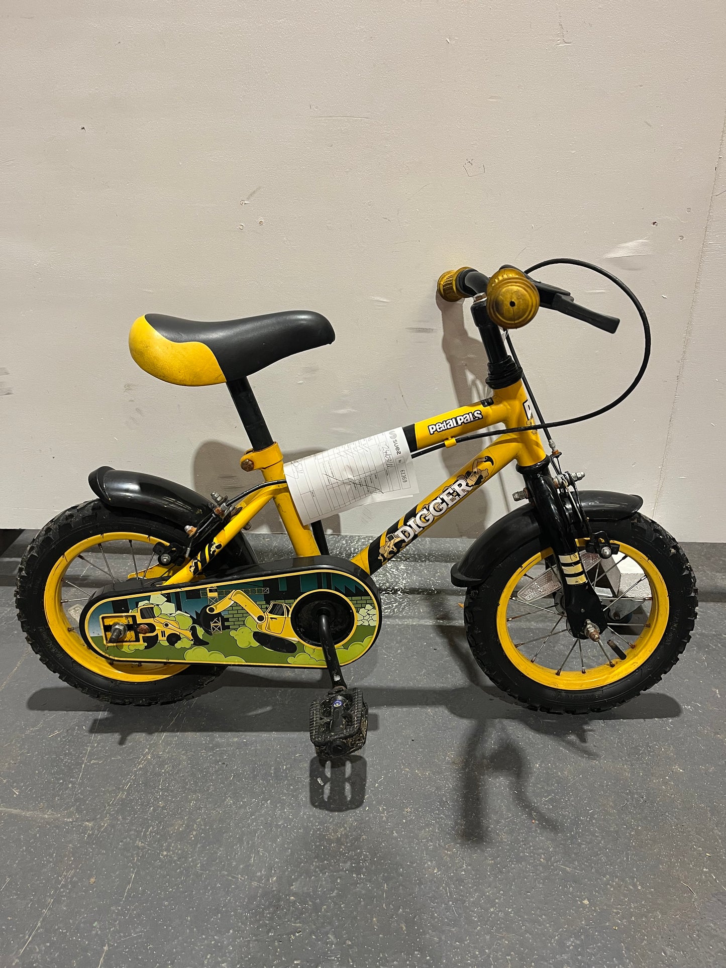 Digger Black And Yellow 12” Children’s Bike (Pre-Loved)
