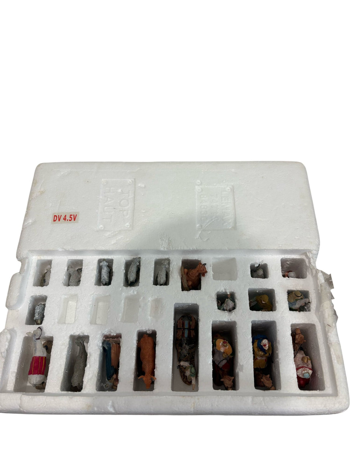 Lemax Nativity Scene Set with Figures (Used)