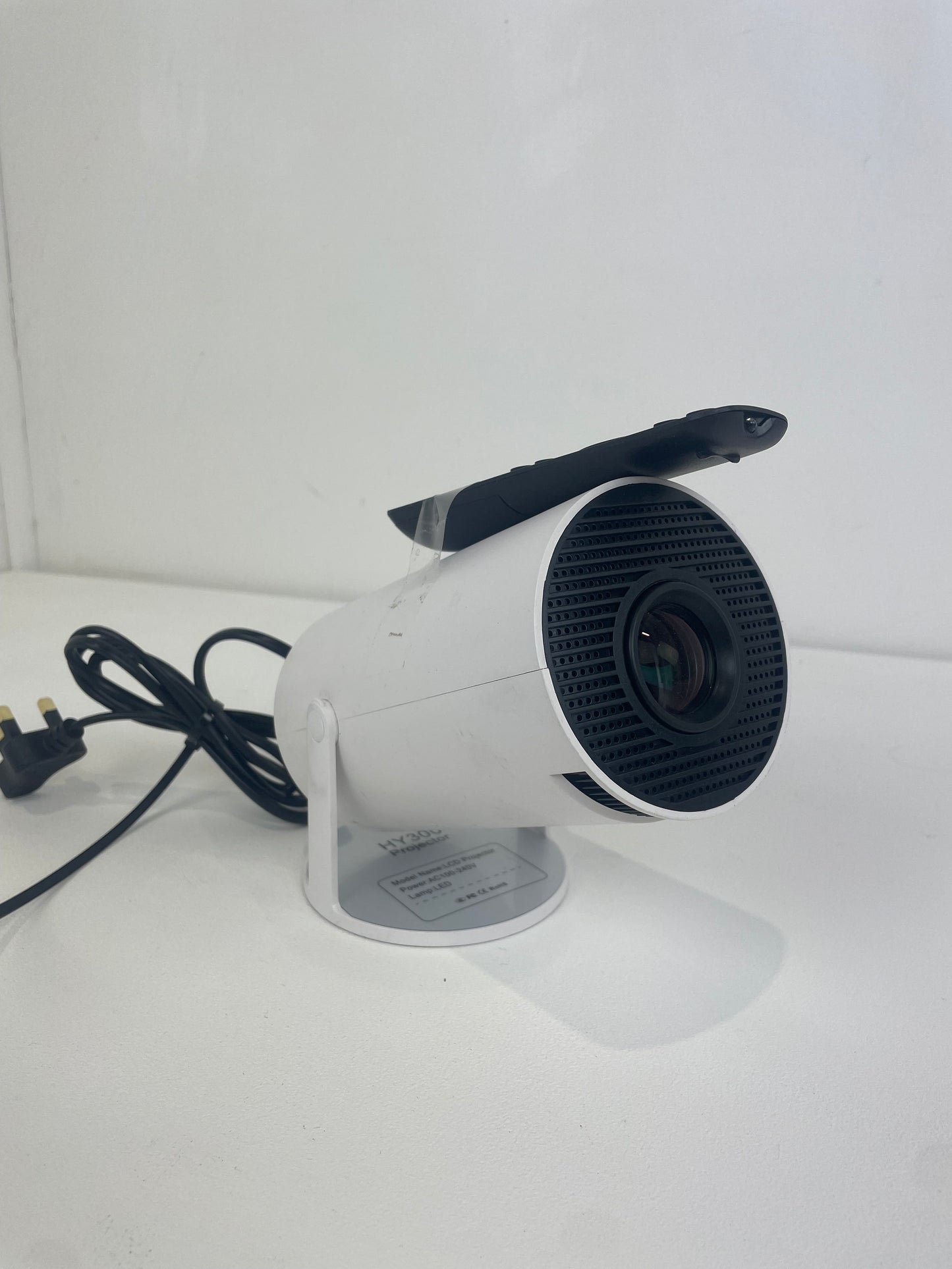 HY300 Mini Projector (Pre-Loved)