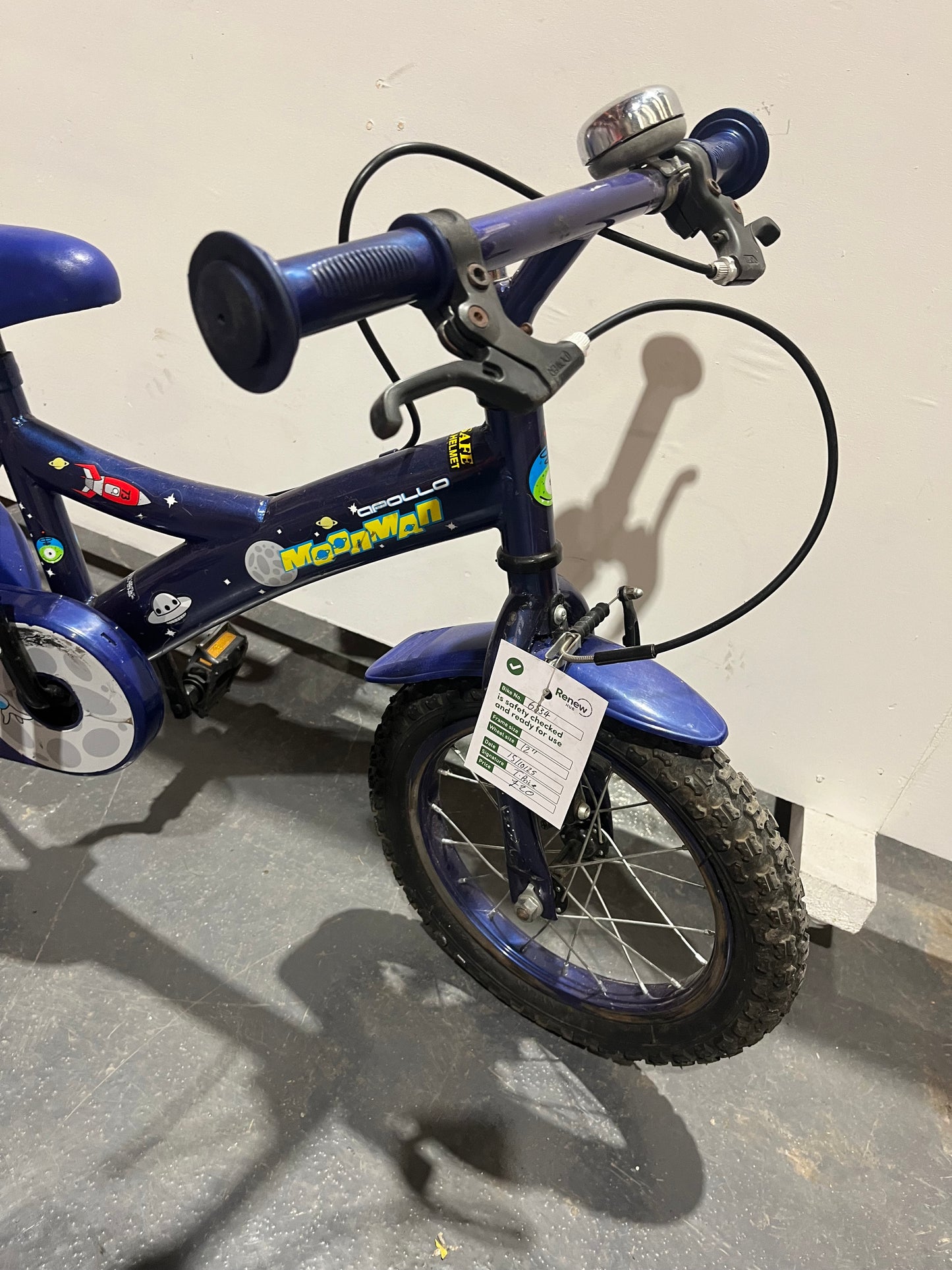 Apollo Moonman Navy Blue 12” Children’s Bike With Stabilisers (Pre-Loved)