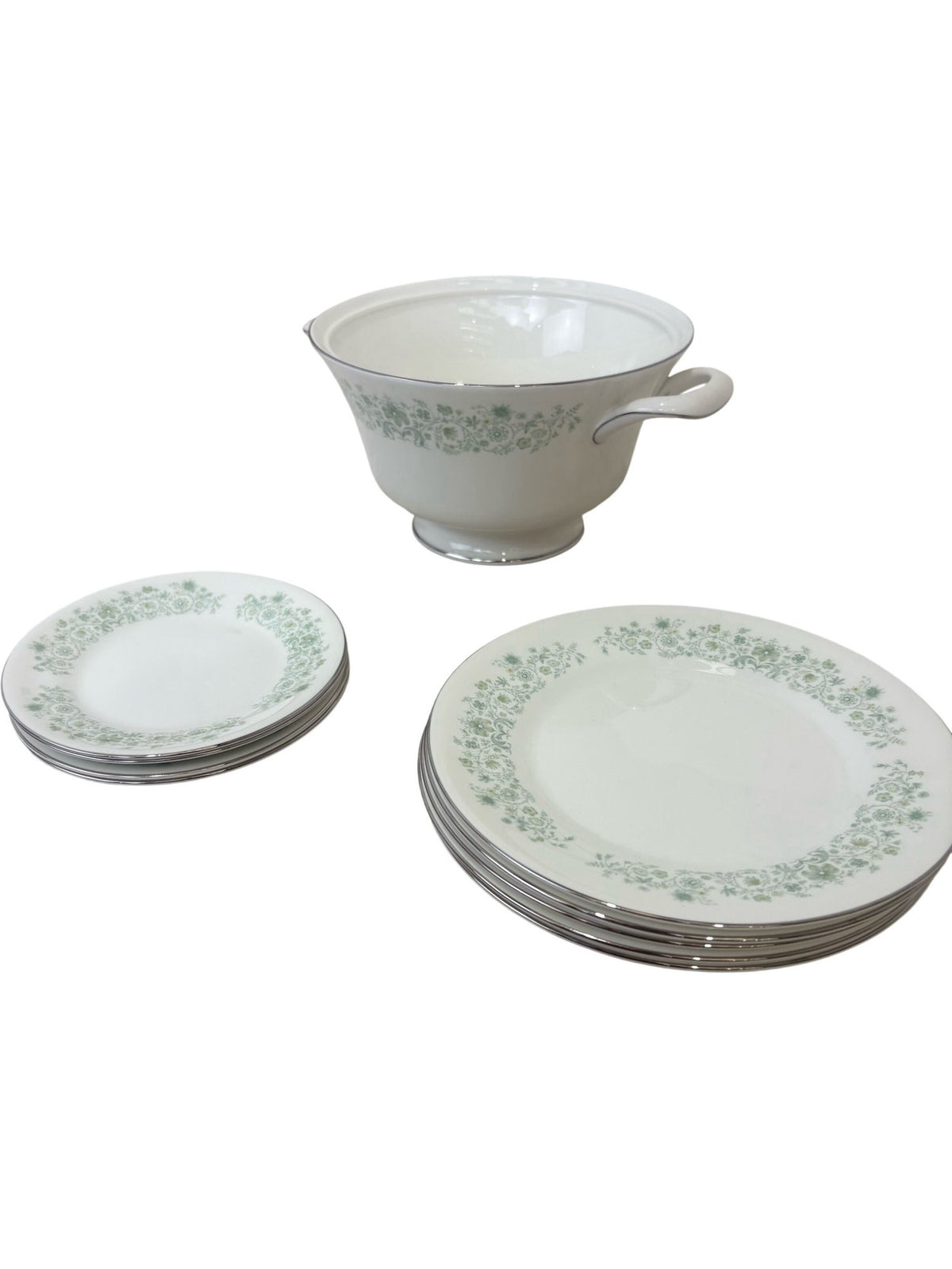 Vintage Floral Dinnerware Set (Pre-Loved)
