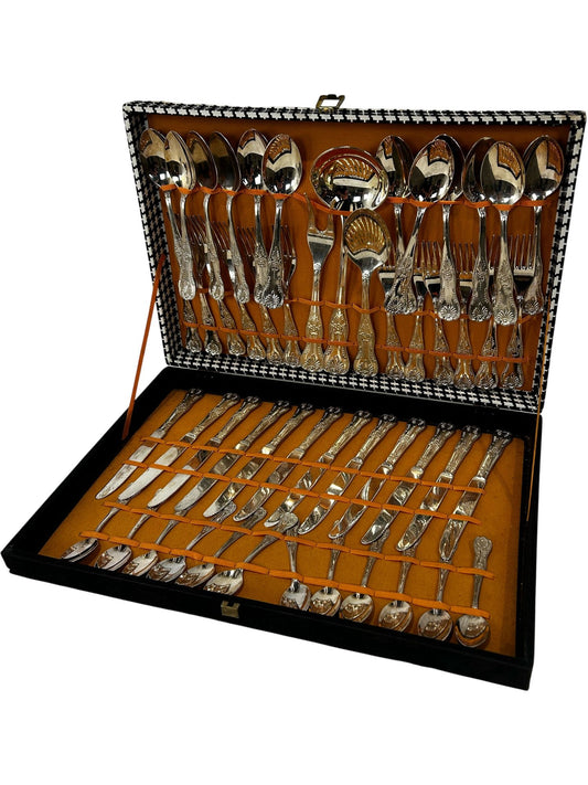 Vintage Ornate Cutlery Set in Houndstooth Canteen Case Silver Tone (Pre-Loved)