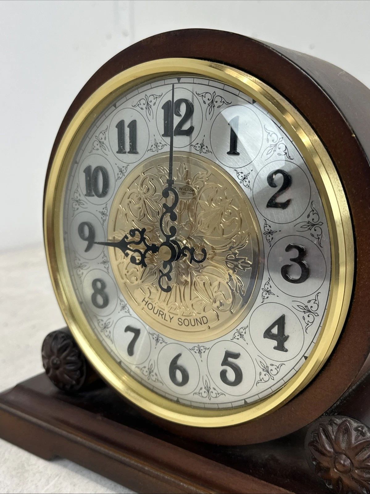 Vintage Style Wooden Shelf Clock with Gold Accents (Pre-Loved)