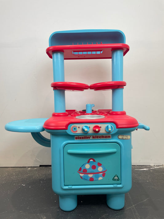 Children’s Blue/Red Toy Kitchen (Pre-loved)