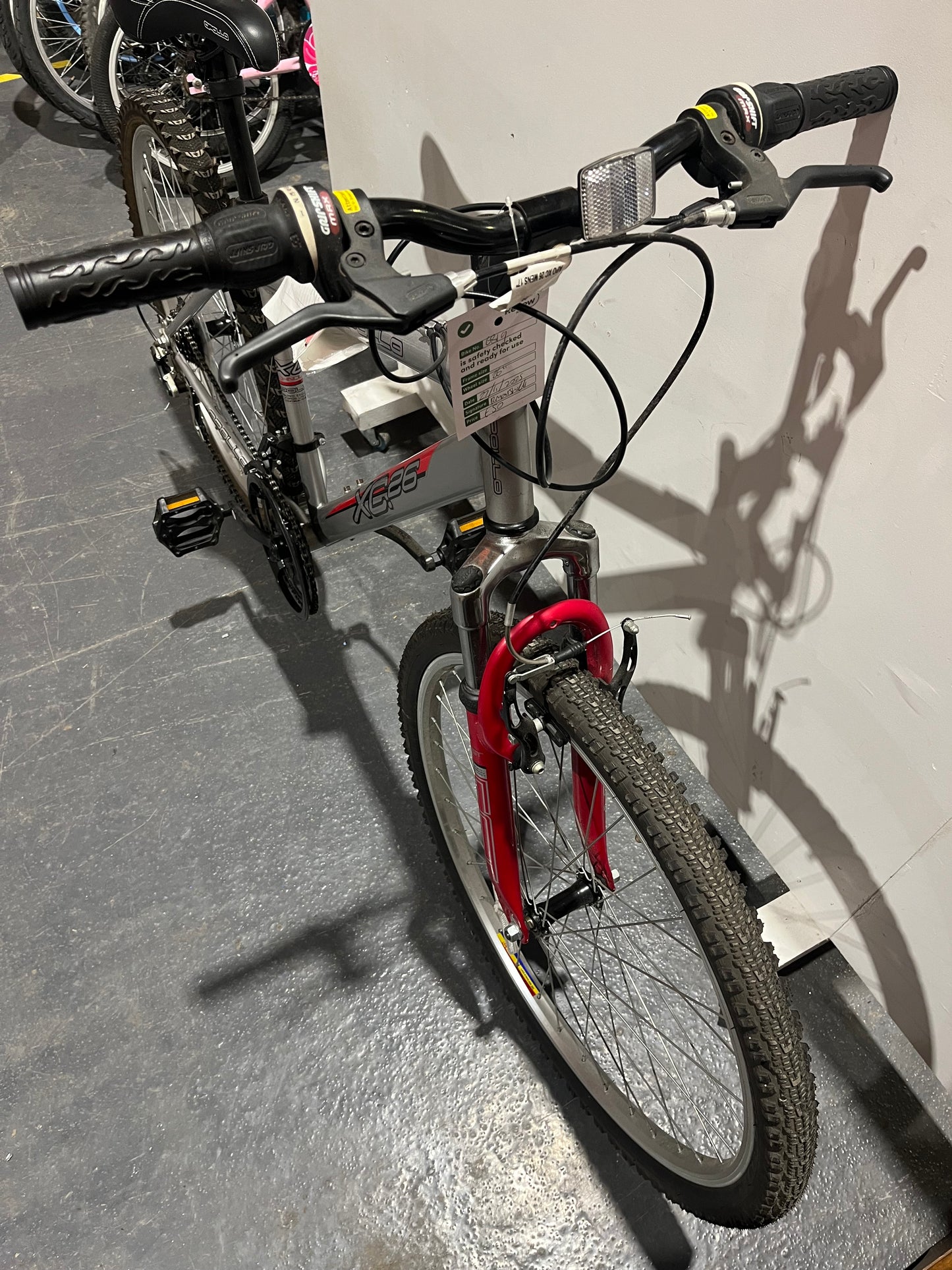 Apollo XC26 Silver Red 26” Bike (Pre-Loved)