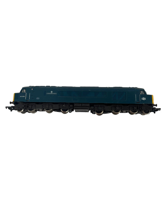 OO Gauge Scale Model Blue Class 45 45039 Manchester Railway Locomotive (Pre-Loved)