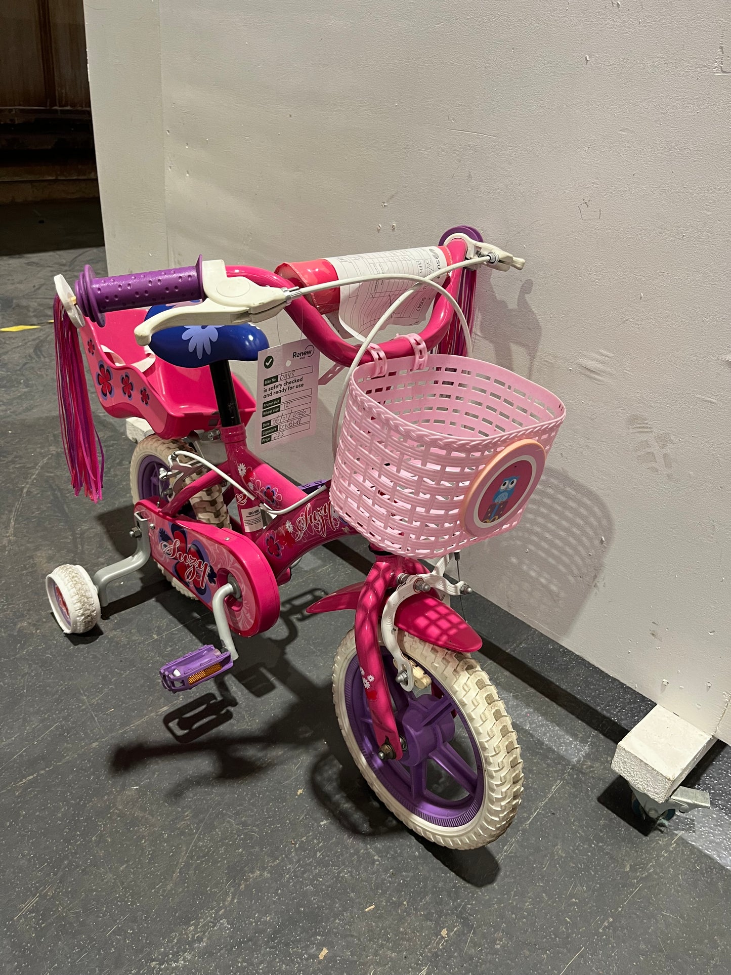 Suzy Pink 12” Children’s Bike With Stabilisers (Pre-Loved)