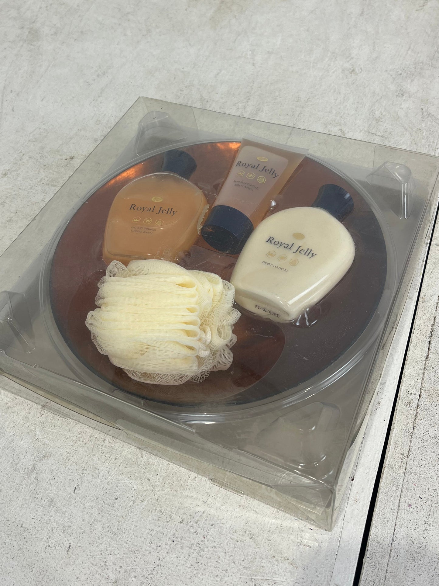 Boots Royal Jelly Gift Set (New)