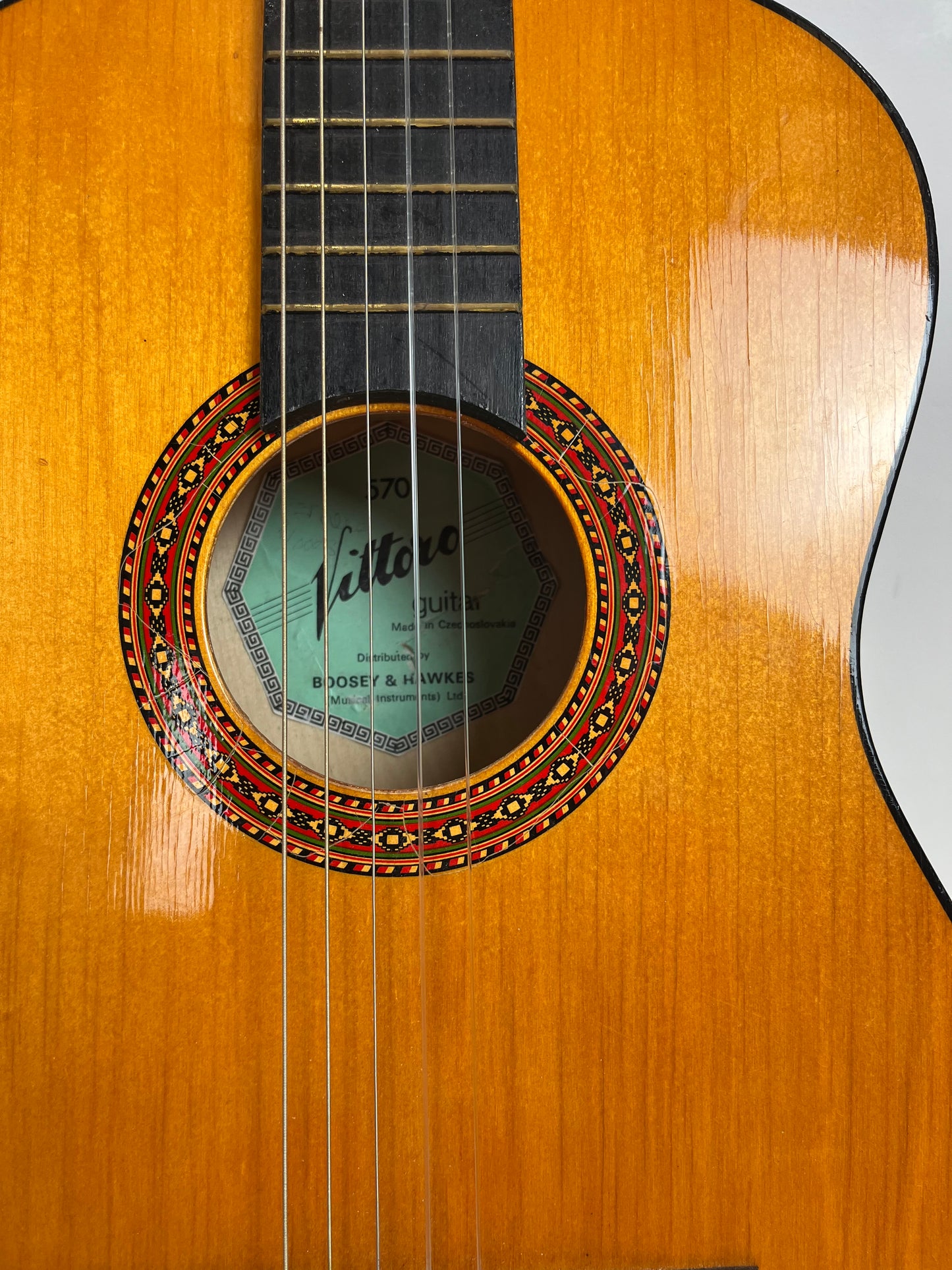Vittoro Acoustic Guitar (Pre-loved)